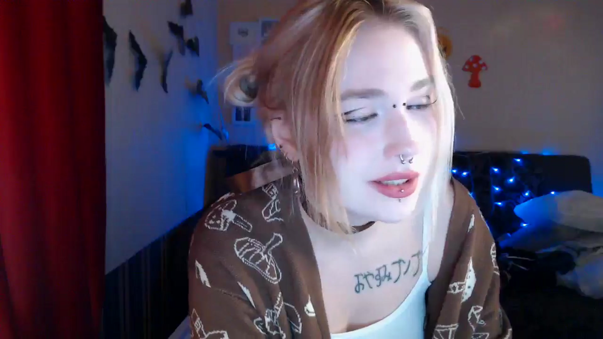 Gallery image thumbnail from Killinna's myfreecams stream on, 10/17/2024, 16:01 image 13 of 20