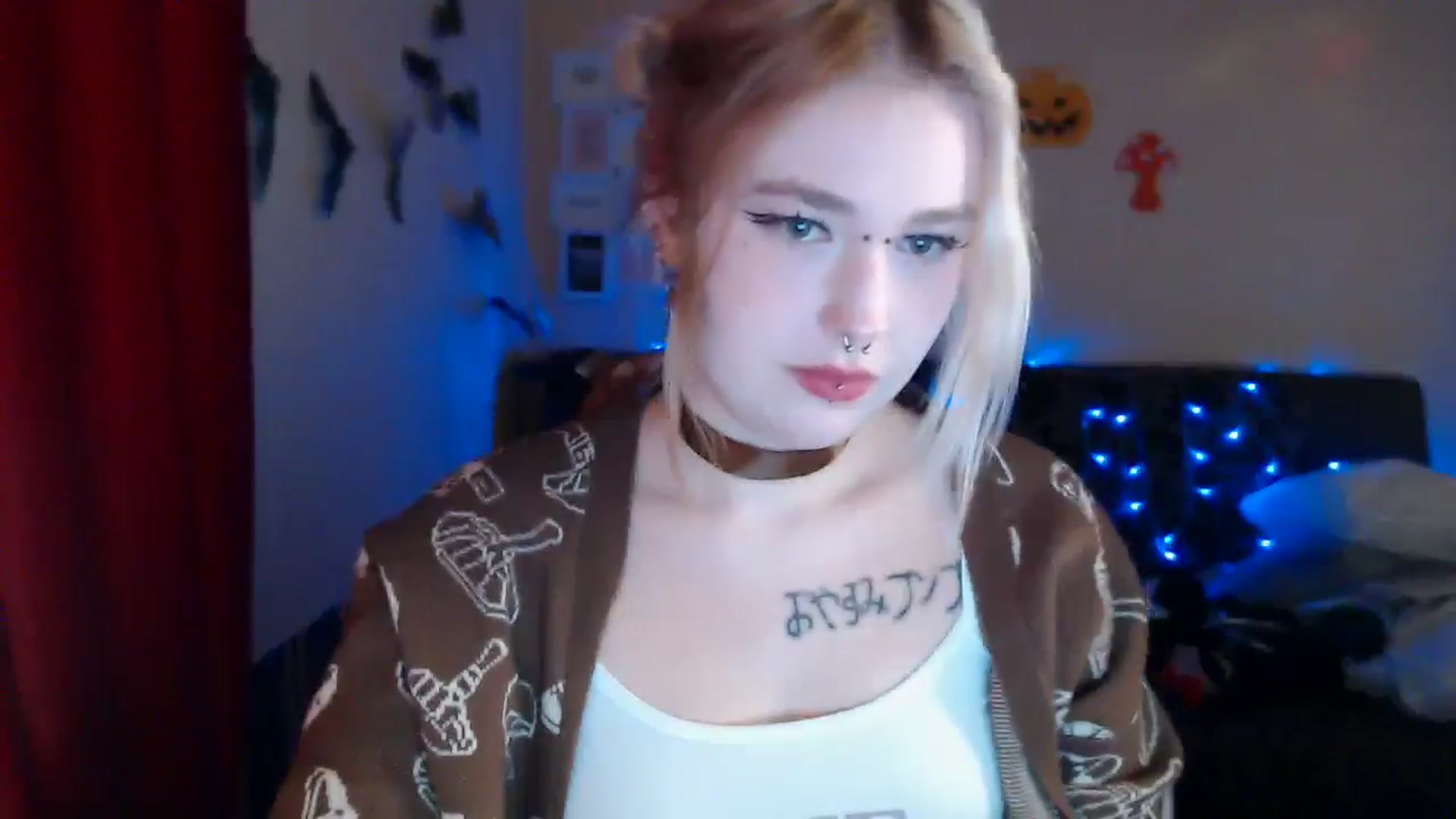 Gallery image thumbnail from Killinna's myfreecams stream on, 10/17/2024, 16:01 image 8 of 20