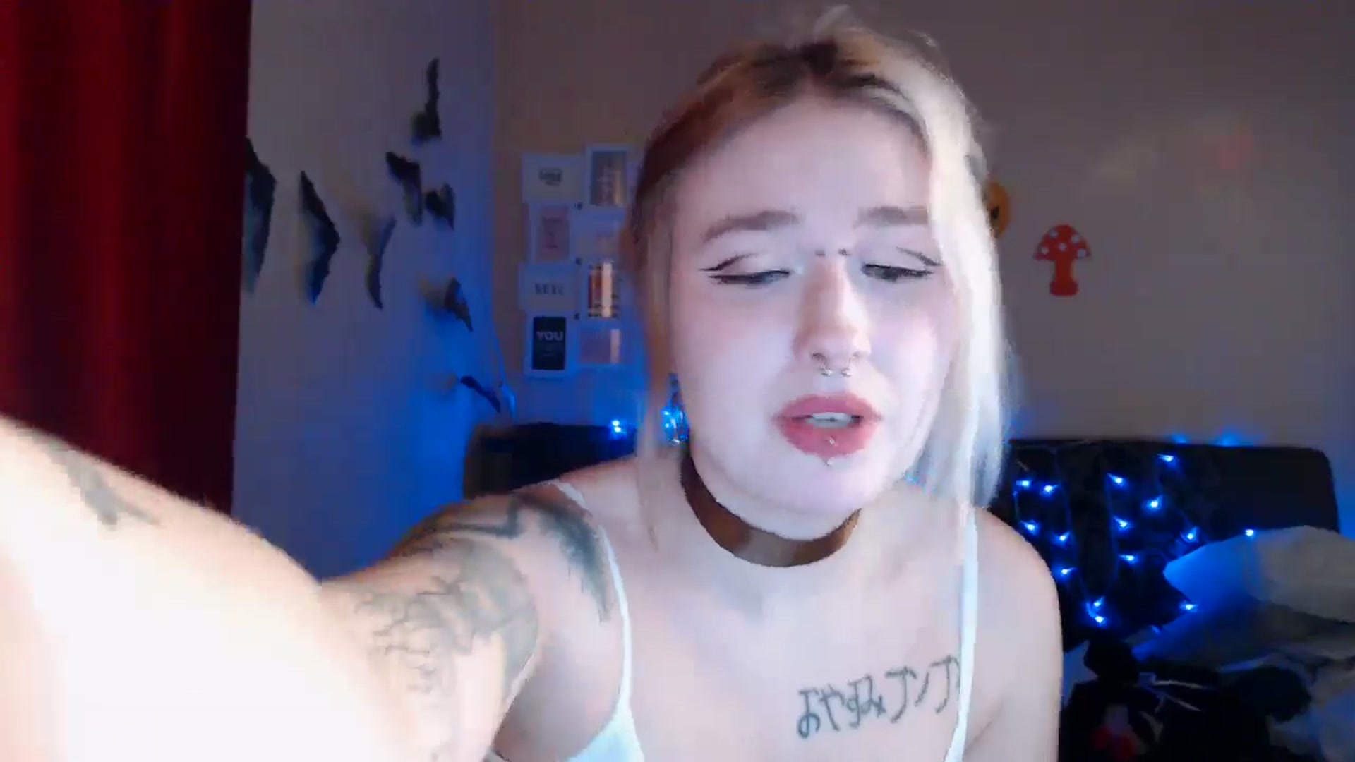 Gallery image thumbnail from Killinna's myfreecams stream on, 10/17/2024, 17:19 image 11 of 20