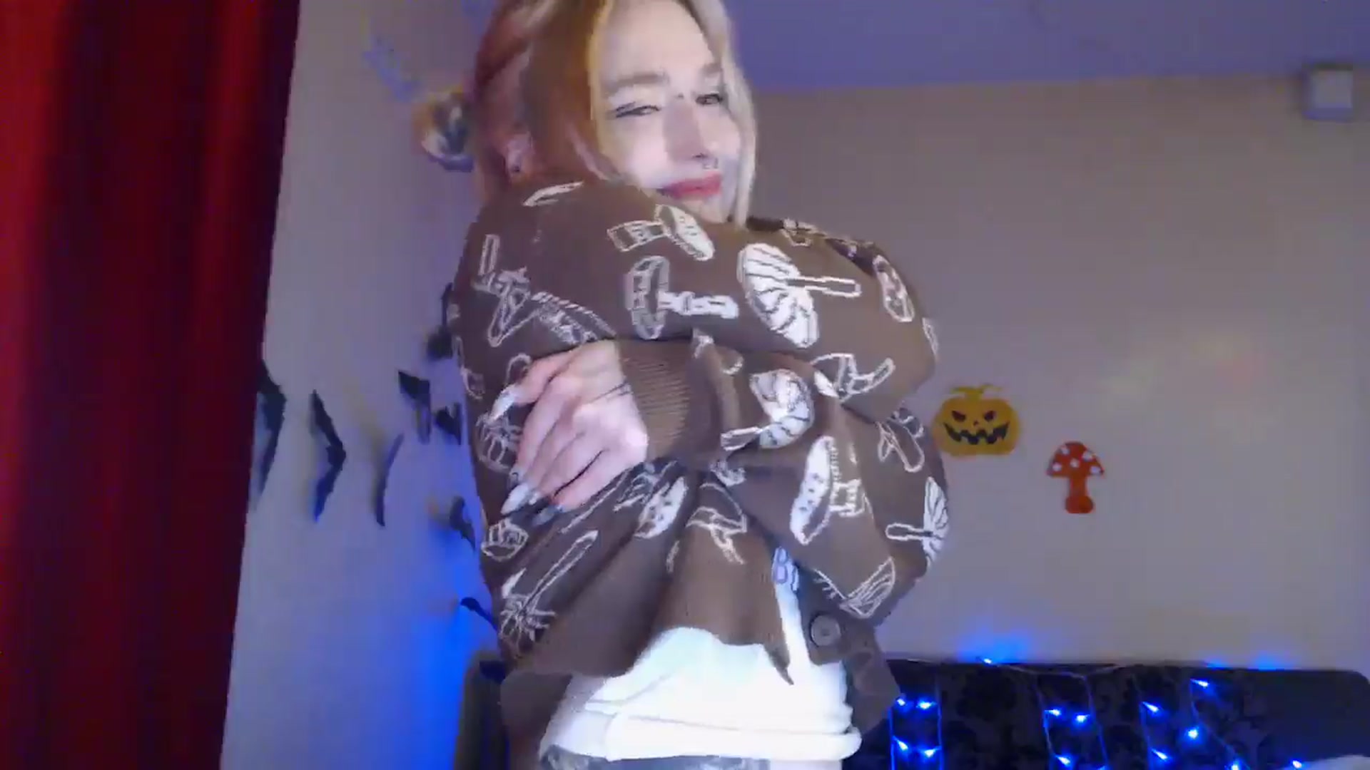 Gallery image thumbnail from Killinna's myfreecams stream on, 10/17/2024, 17:19 image 8 of 20