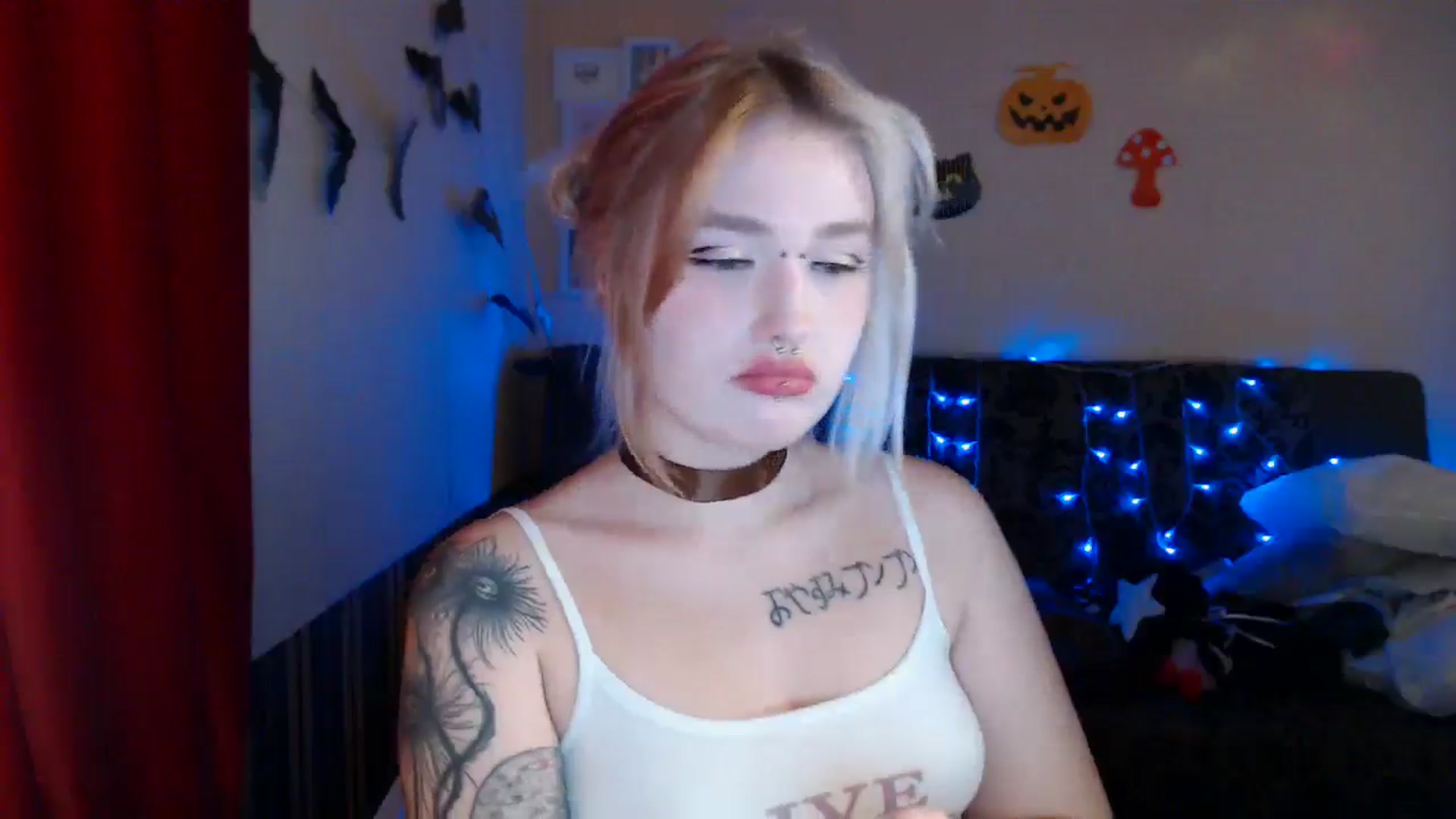 Gallery image thumbnail from Killinna's myfreecams stream on, 10/17/2024, 17:19 image 15 of 20