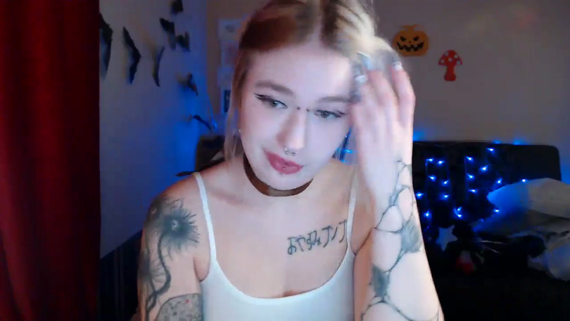 Gallery image thumbnail from Killinna's myfreecams stream on, 10/17/2024, 17:19 image 19 of 20