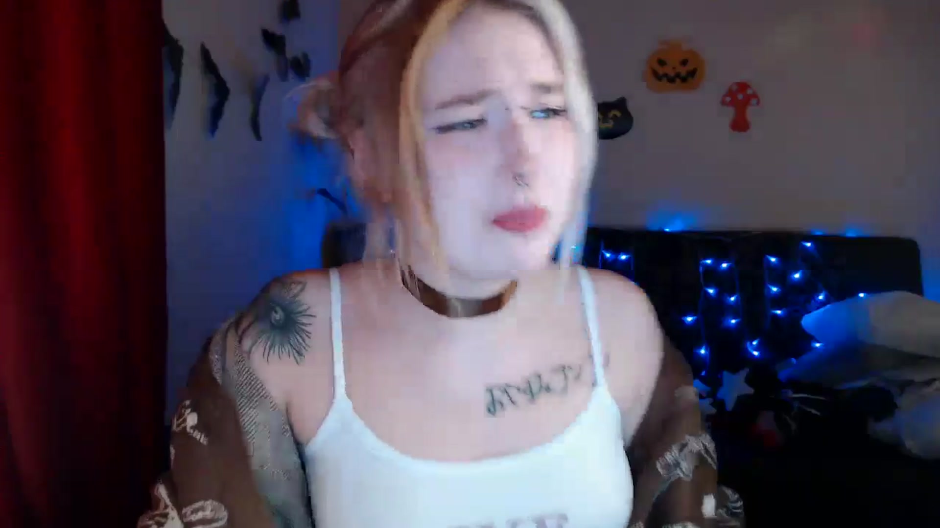 Gallery image thumbnail from Killinna's myfreecams stream on, 10/17/2024, 17:19 image 4 of 20