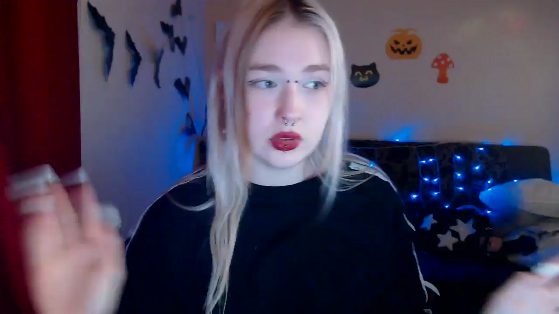 Gallery image thumbnail from Killinna's myfreecams stream on, 10/20/2024, 14:22 image 16 of 20