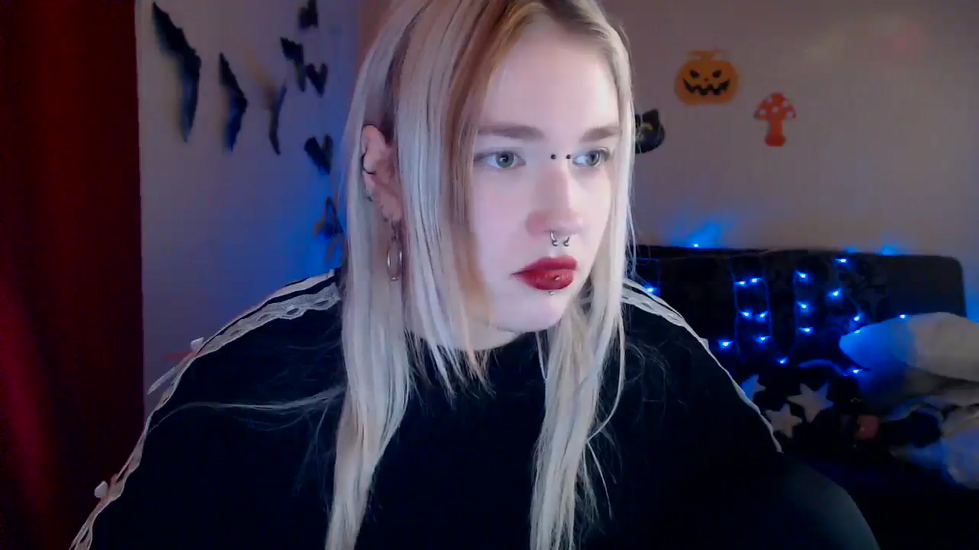 Gallery image thumbnail from Killinna's myfreecams stream on, 10/20/2024, 14:22 image 14 of 20