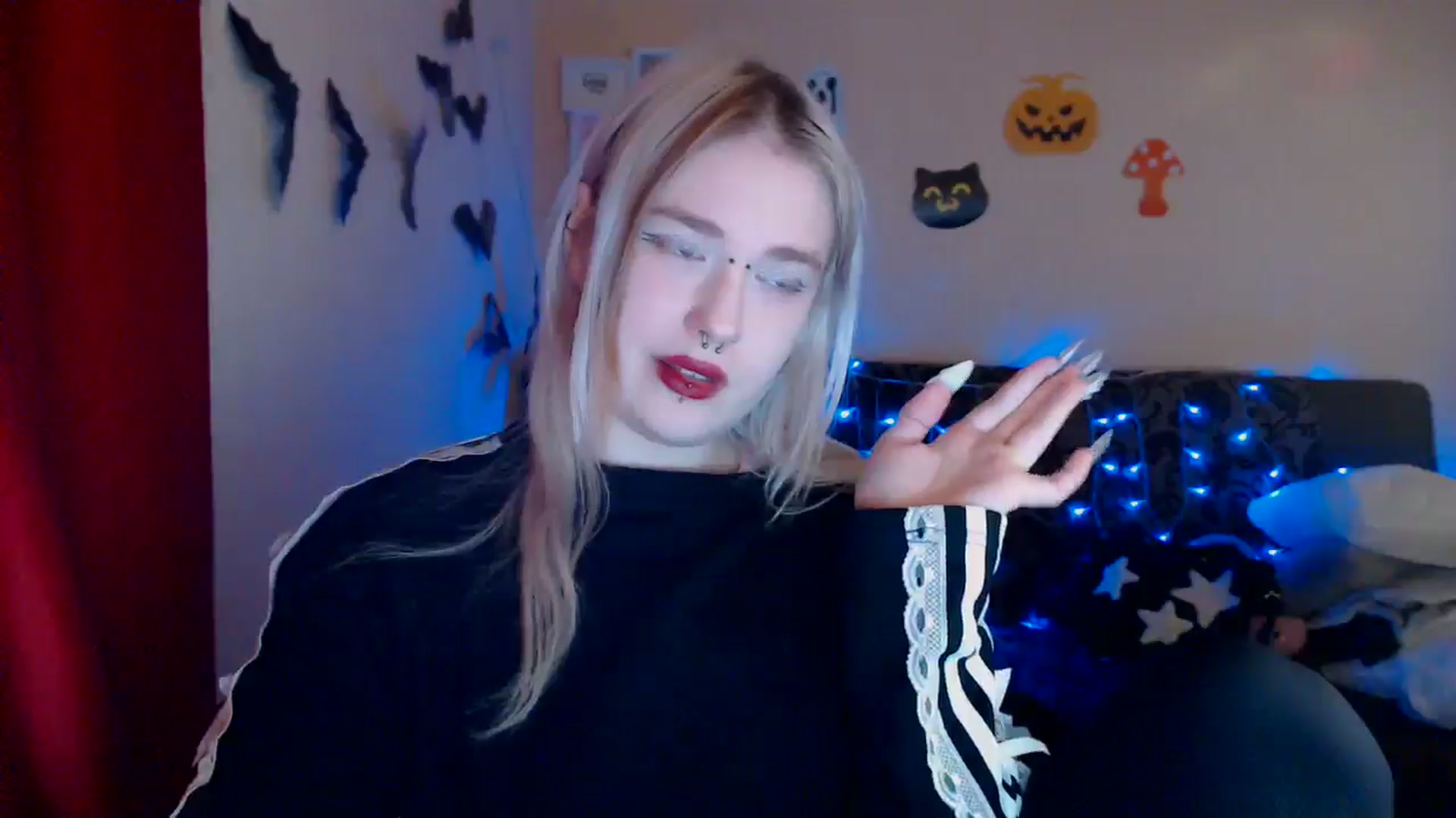 Gallery image thumbnail from Killinna's myfreecams stream on, 10/20/2024, 14:22 image 15 of 20