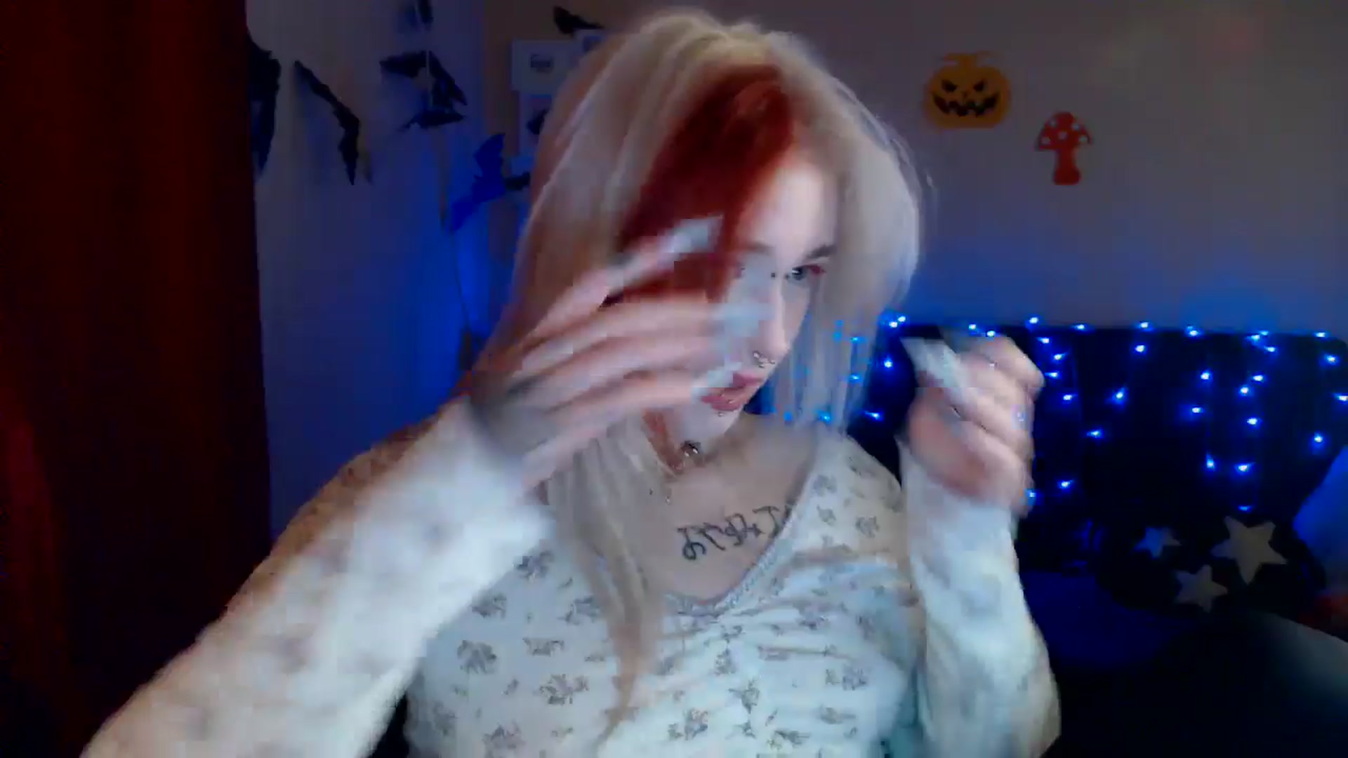 Gallery image thumbnail from Killinna's myfreecams stream on, 10/23/2024, 14:36 image 9 of 20