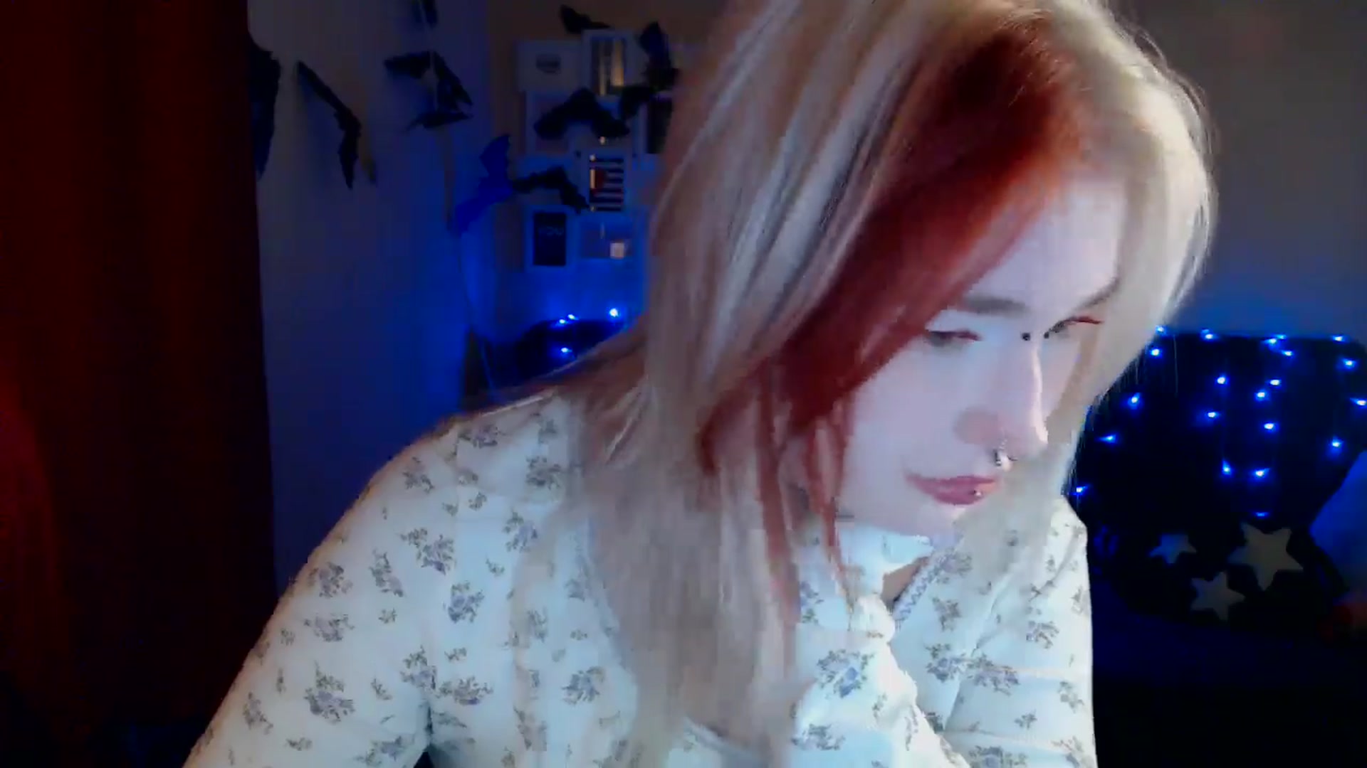 Gallery image thumbnail from Killinna's myfreecams stream on, 10/23/2024, 14:36 image 10 of 20
