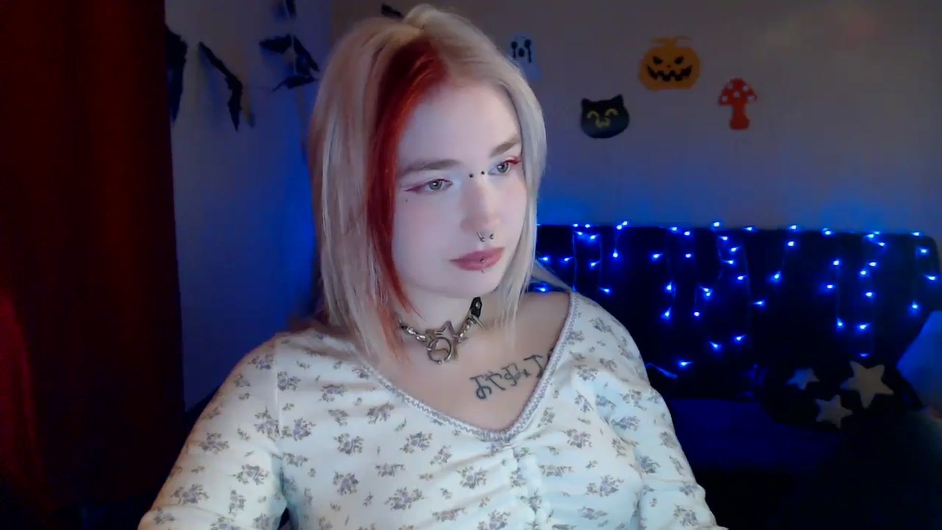 Gallery image thumbnail from Killinna's myfreecams stream on, 10/23/2024, 14:36 image 13 of 20