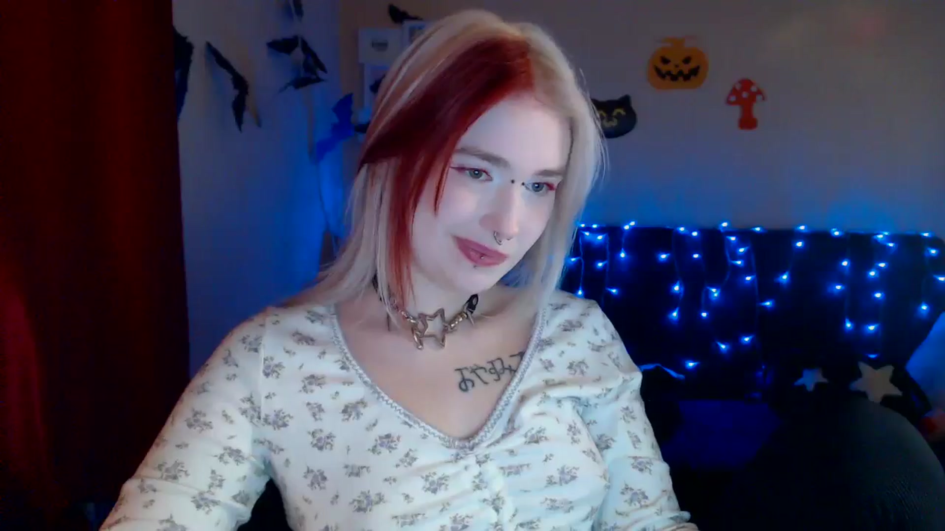 Gallery image thumbnail from Killinna's myfreecams stream on, 10/23/2024, 14:36 image 5 of 20