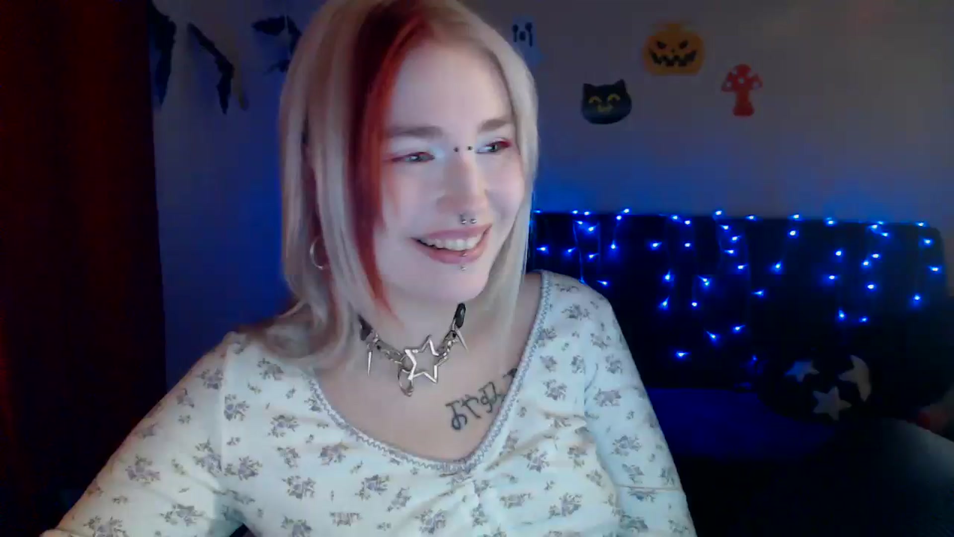 Gallery image thumbnail from Killinna's myfreecams stream on, 10/23/2024, 16:26 image 9 of 20