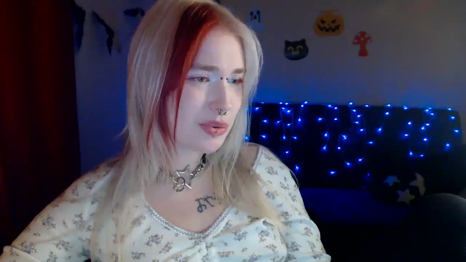 Gallery image thumbnail from Killinna's myfreecams stream on, 10/23/2024, 16:26 image 12 of 20