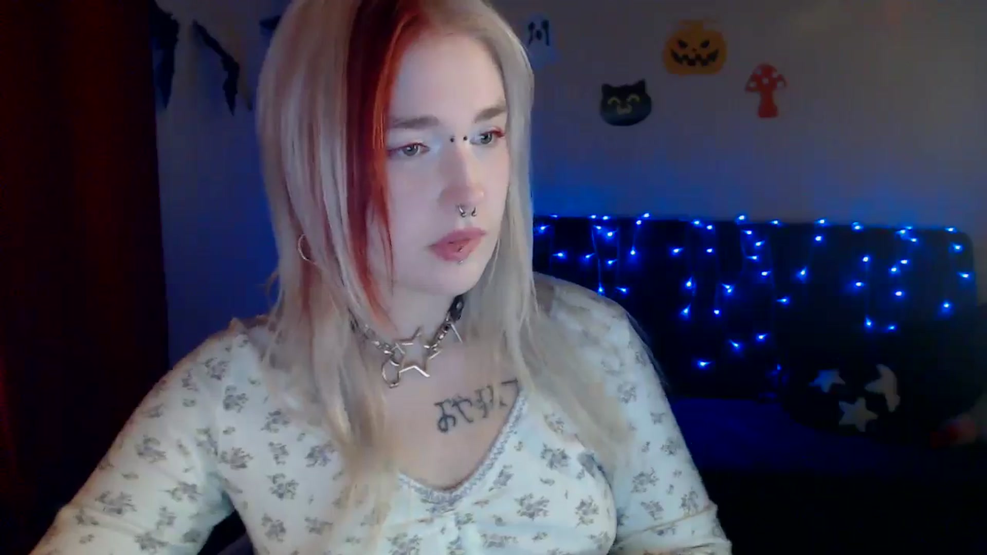 Gallery image thumbnail from Killinna's myfreecams stream on, 10/23/2024, 16:26 image 17 of 20