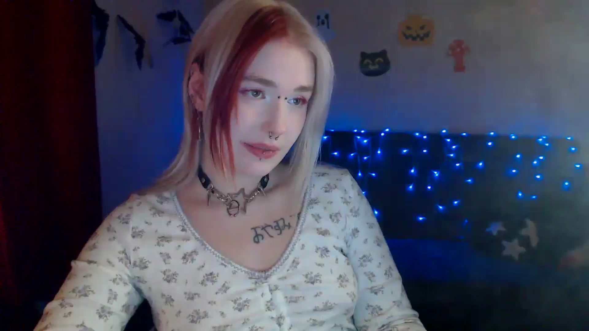 Gallery image thumbnail from Killinna's myfreecams stream on, 10/23/2024, 16:26 image 7 of 20