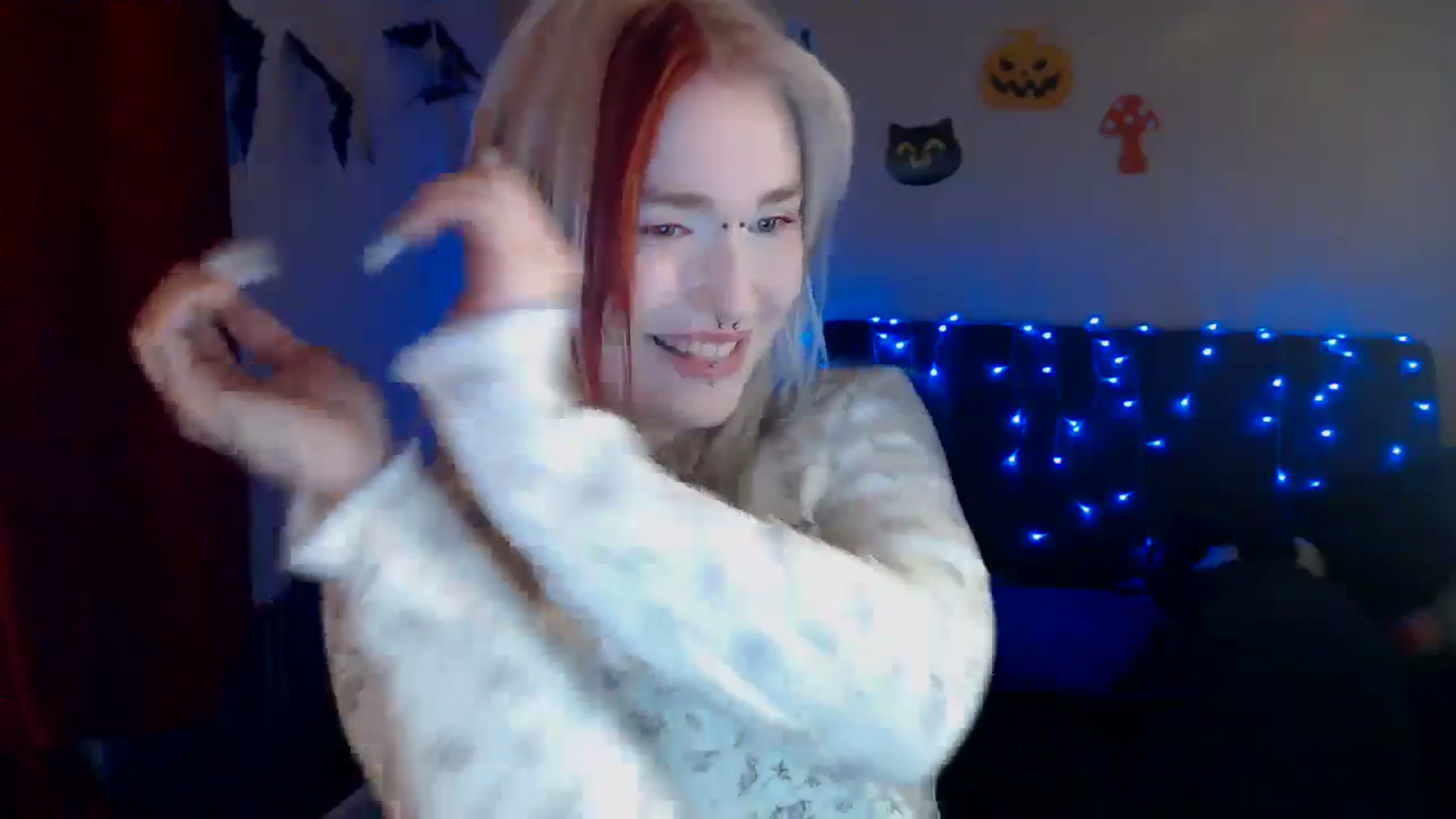 Gallery image thumbnail from Killinna's myfreecams stream on, 10/23/2024, 16:26 image 18 of 20