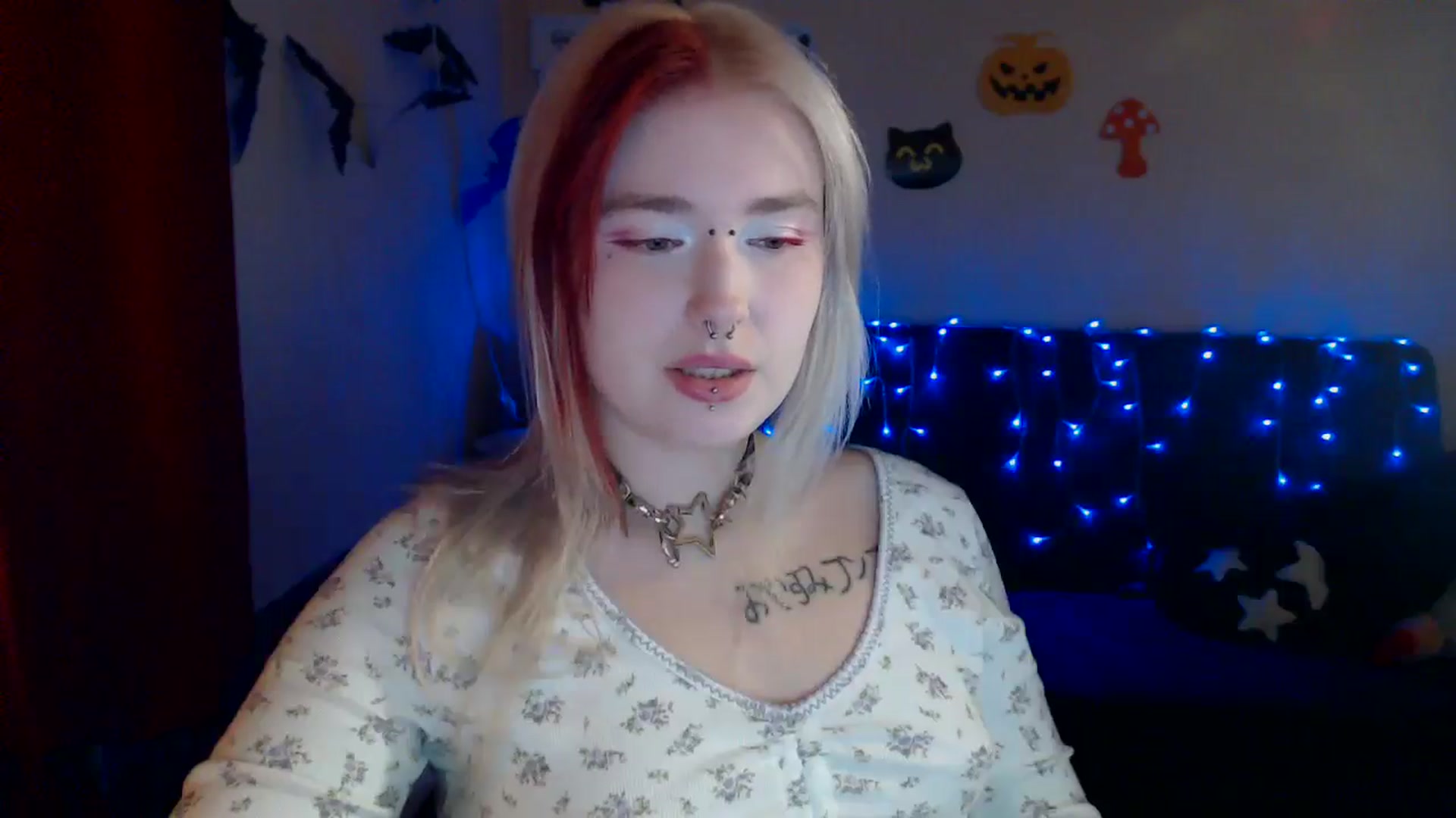 Gallery image thumbnail from Killinna's myfreecams stream on, 10/23/2024, 16:26 image 3 of 20