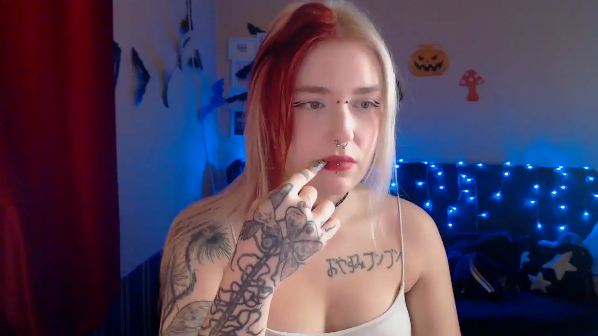 Gallery image thumbnail from Killinna's myfreecams stream on, 10/24/2024, 14:01 image 14 of 20