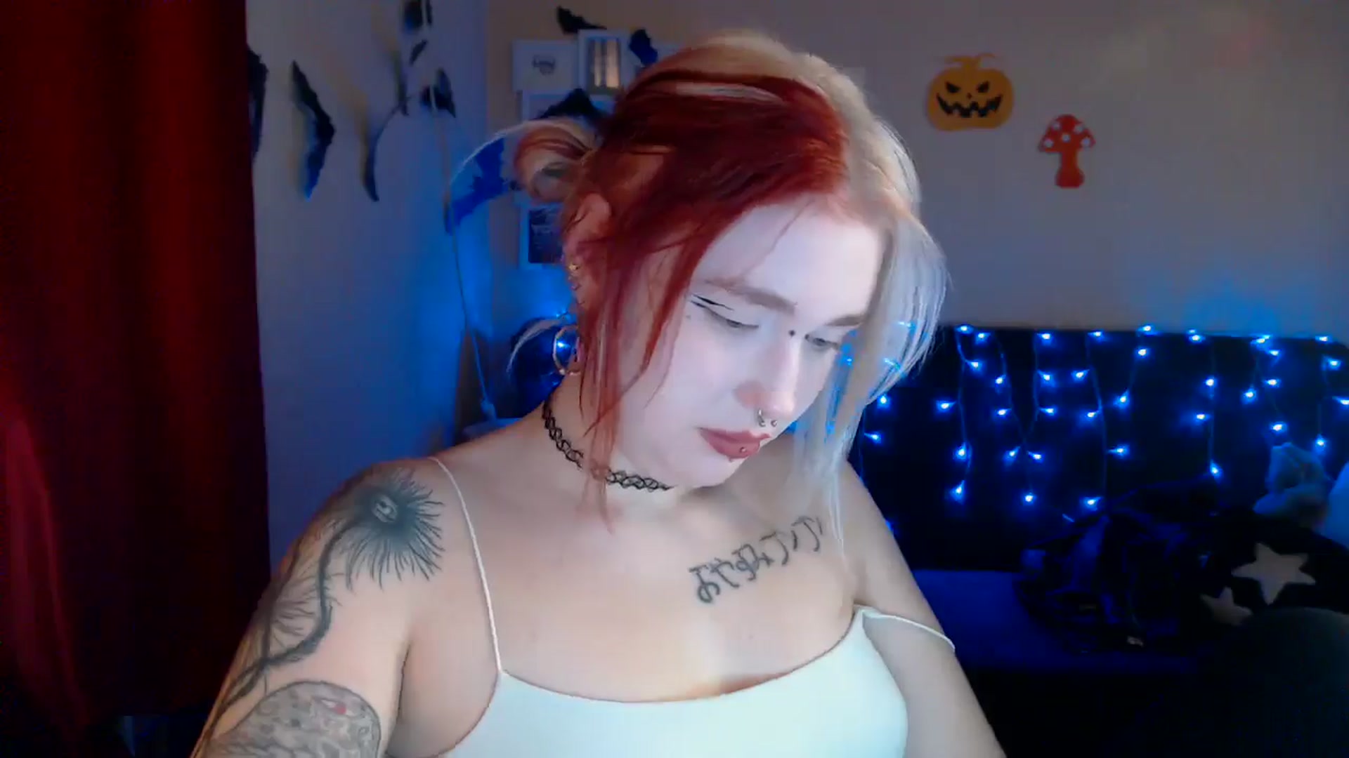 Gallery image thumbnail from Killinna's myfreecams stream on, 10/24/2024, 16:15 image 5 of 20