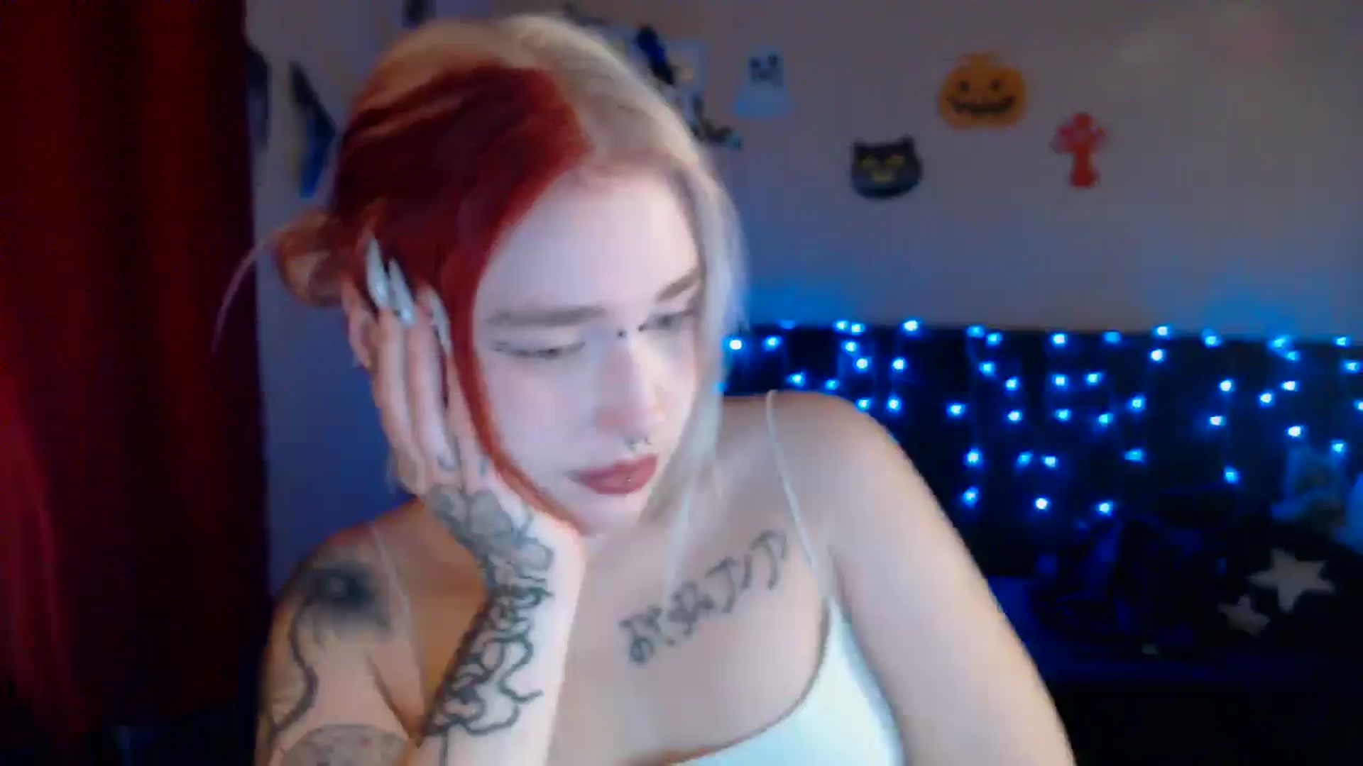 Gallery image thumbnail from Killinna's myfreecams stream on, 10/24/2024, 16:15 image 7 of 20