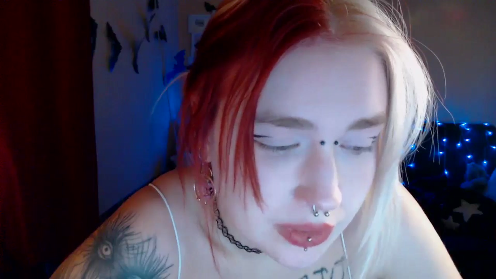 Gallery image thumbnail from Killinna's myfreecams stream on, 10/24/2024, 16:15 image 14 of 20