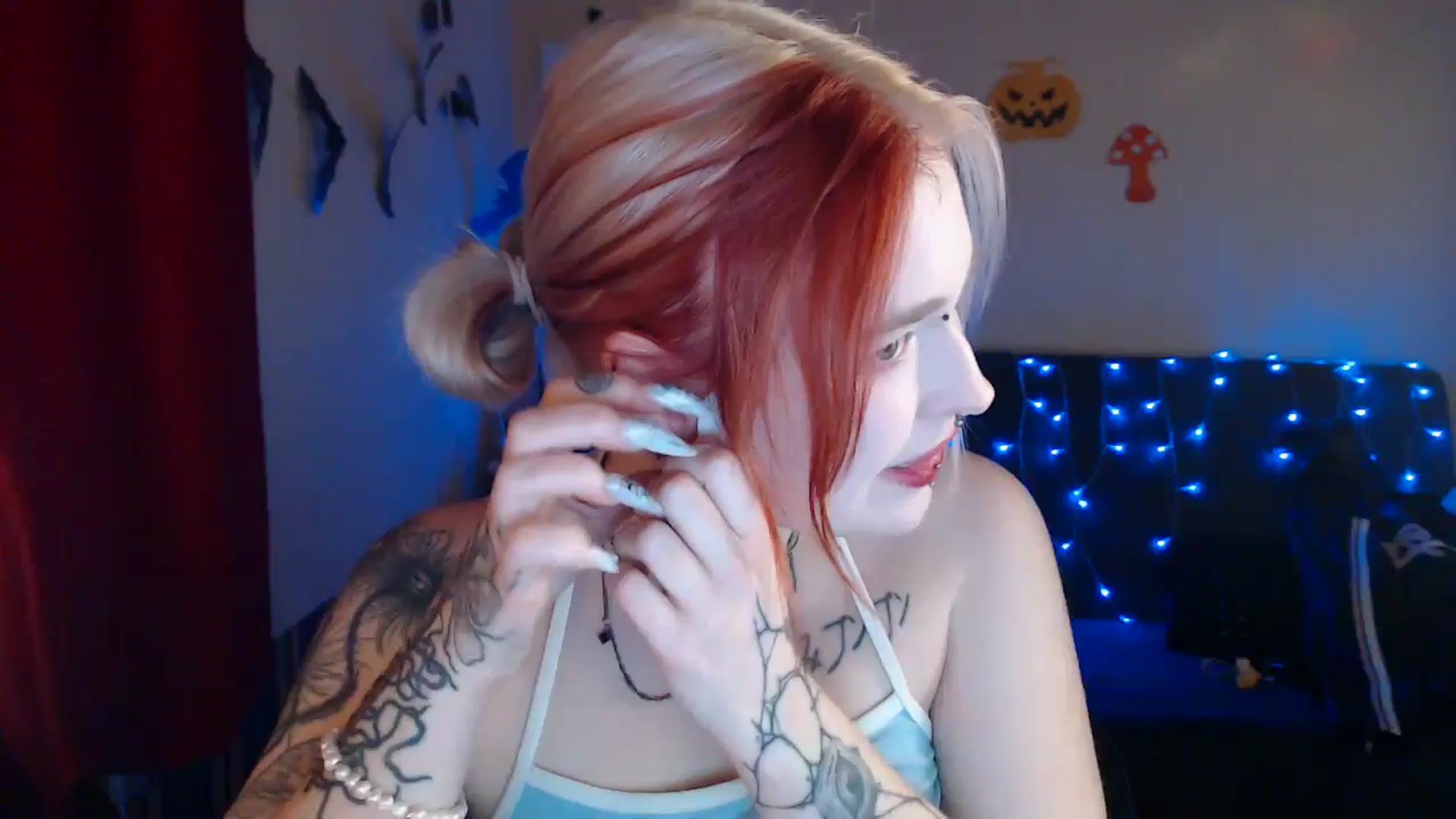Gallery image thumbnail from Killinna's myfreecams stream on, 10/25/2024, 15:00 image 6 of 20