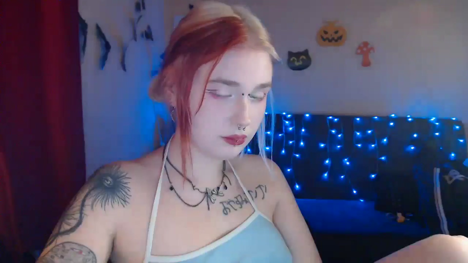 Gallery image thumbnail from Killinna's myfreecams stream on, 10/25/2024, 15:00 image 16 of 20