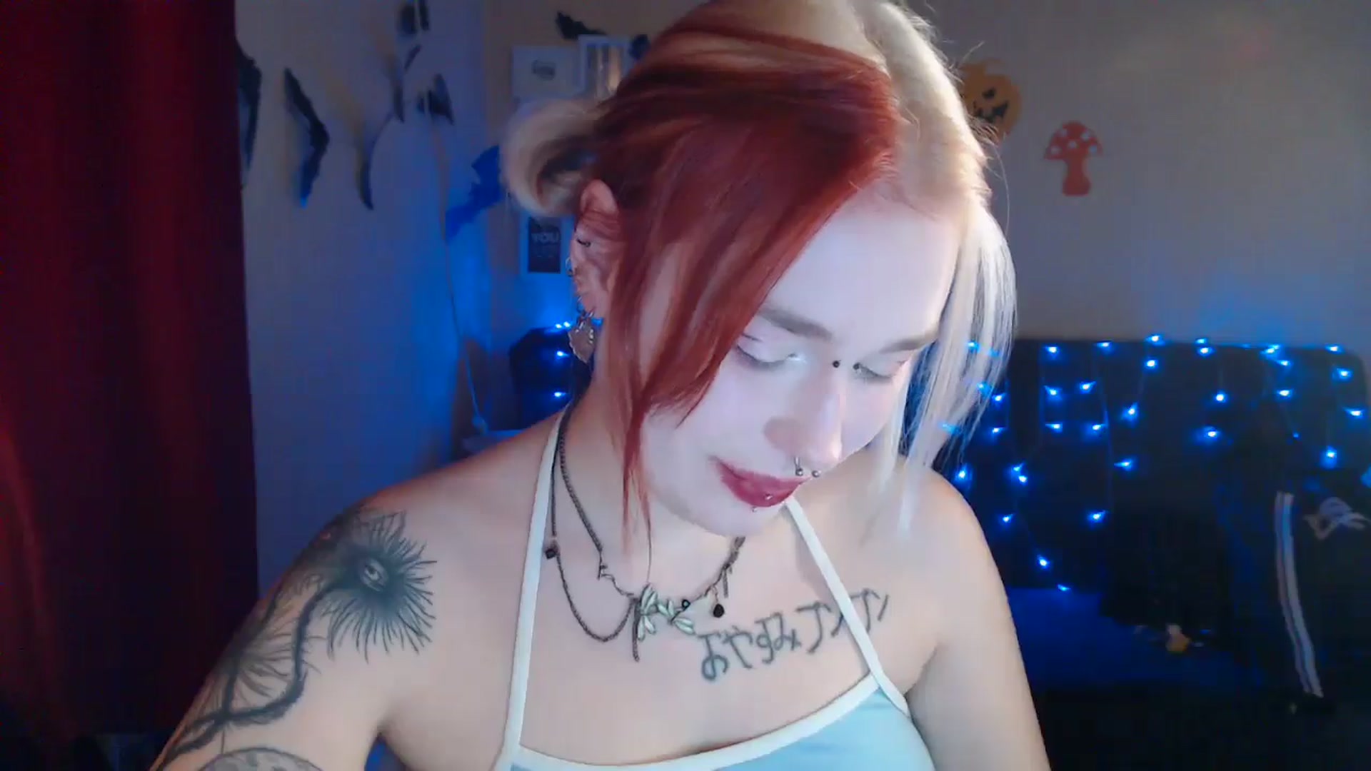 Gallery image thumbnail from Killinna's myfreecams stream on, 10/25/2024, 15:00 image 8 of 20