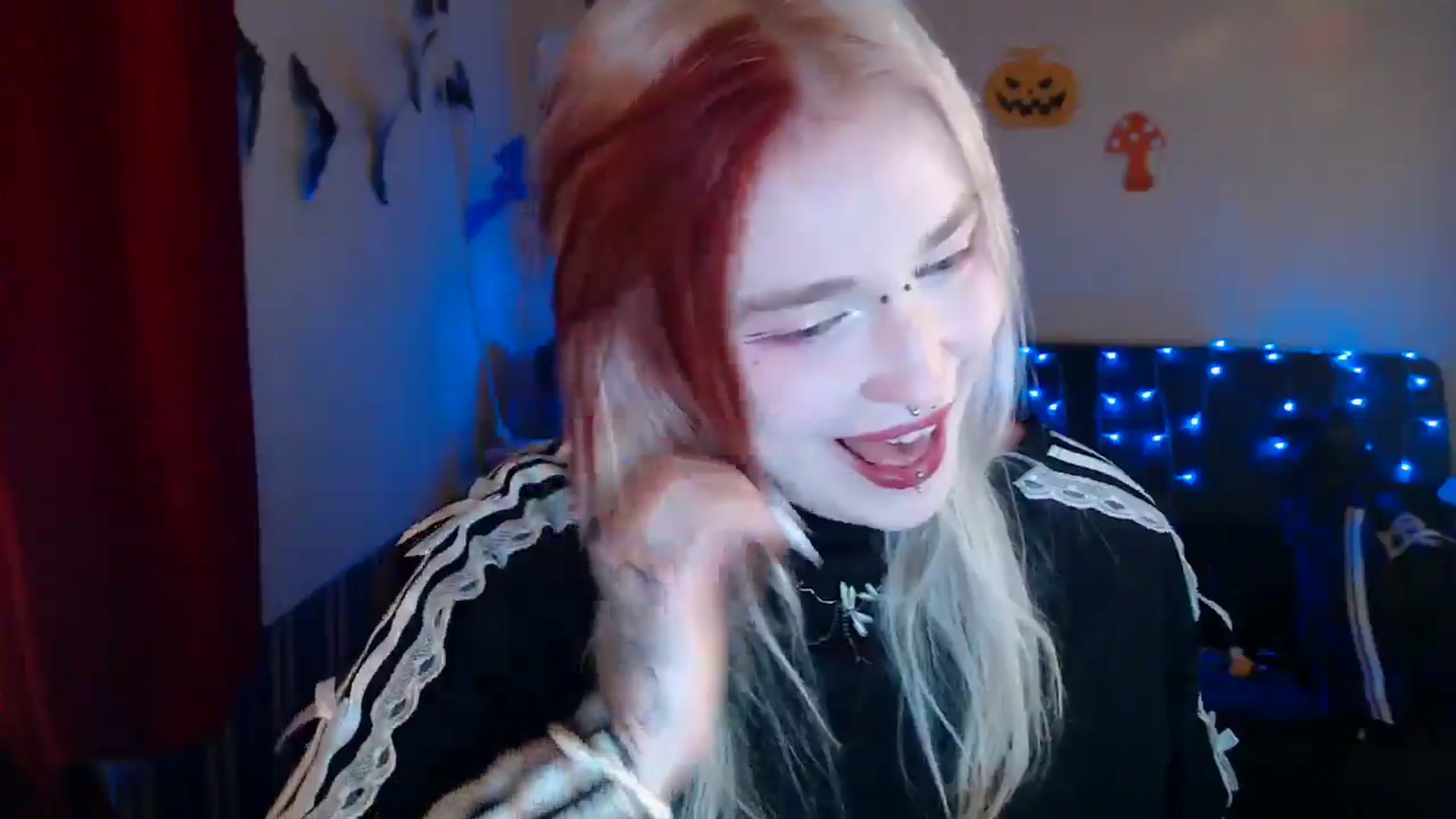 Gallery image thumbnail from Killinna's myfreecams stream on, 10/25/2024, 15:00 image 4 of 20