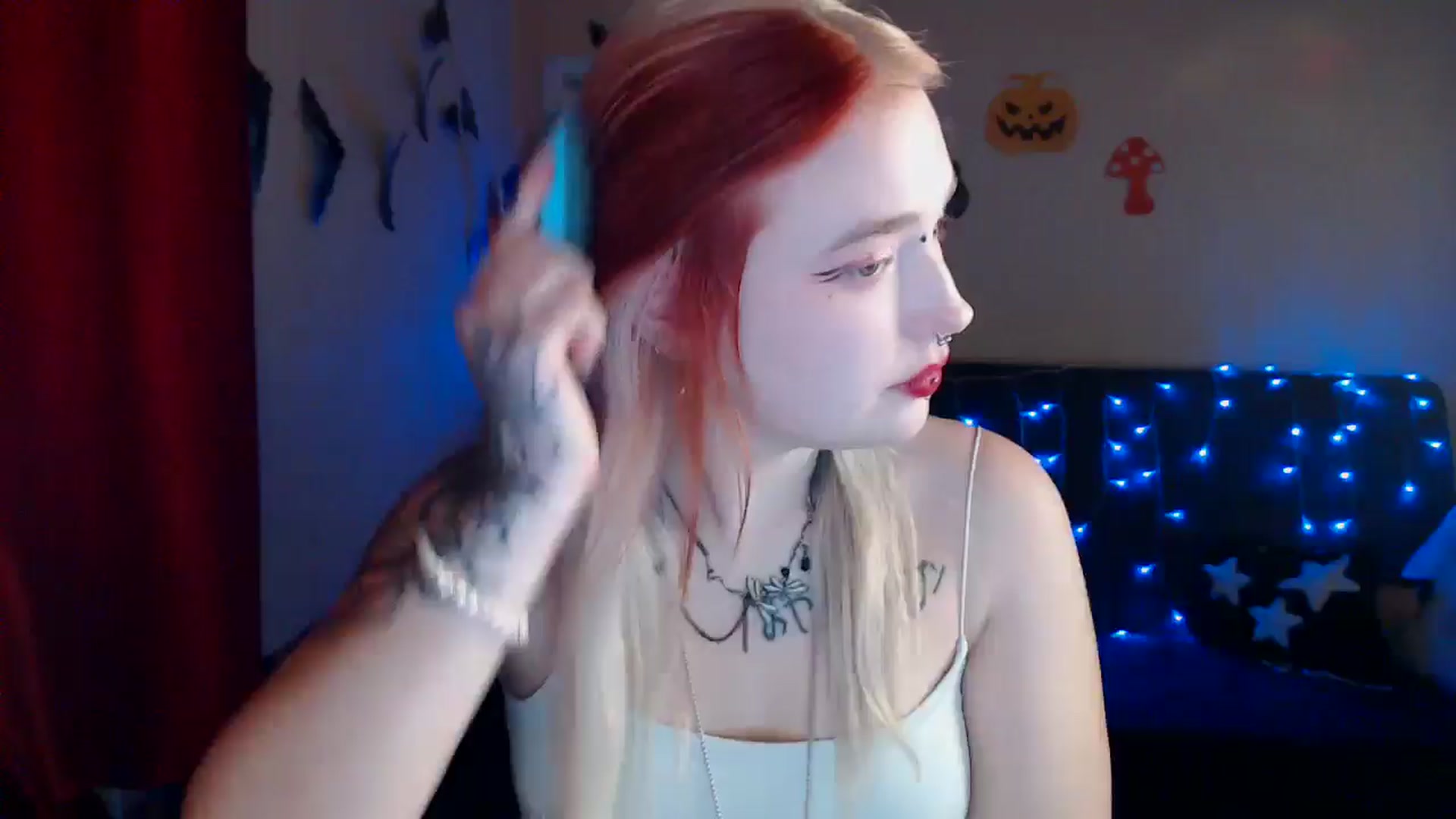 Gallery image thumbnail from Killinna's myfreecams stream on, 10/29/2024, 15:27 image 15 of 20