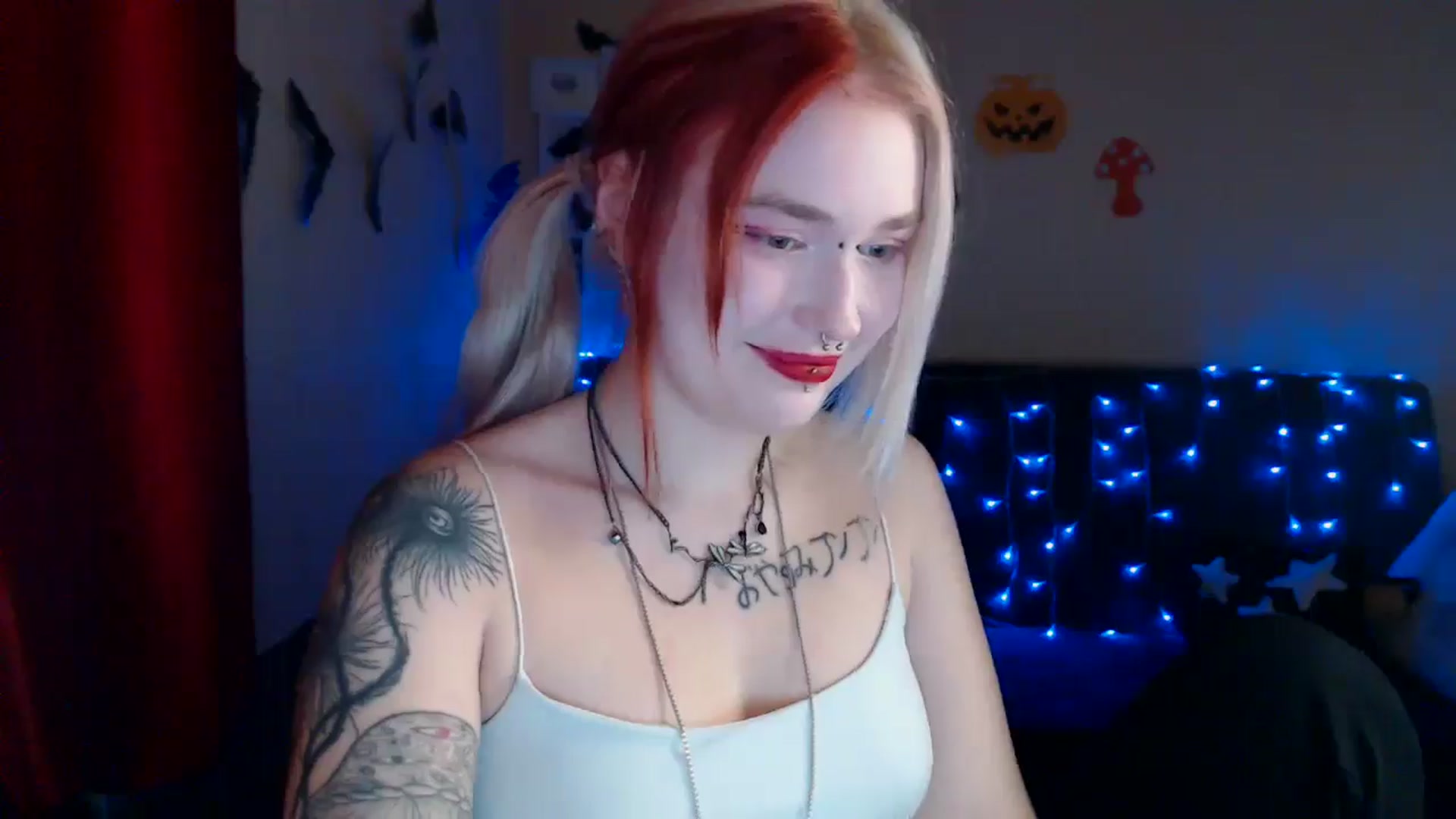 Gallery image thumbnail from Killinna's myfreecams stream on, 10/29/2024, 15:27 image 6 of 20