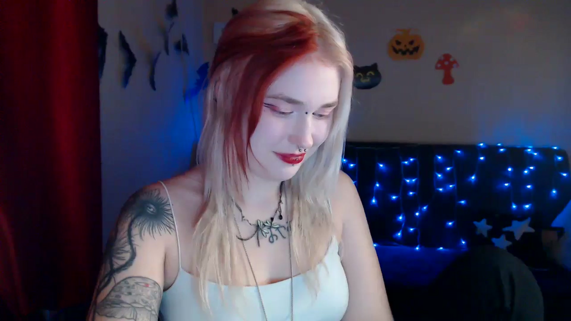 Gallery image thumbnail from Killinna's myfreecams stream on, 10/29/2024, 15:27 image 19 of 20