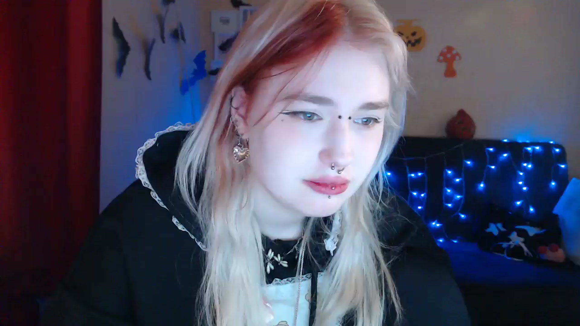 Gallery image thumbnail from Killinna's myfreecams stream on, 11/02/2024, 16:16 image 12 of 20