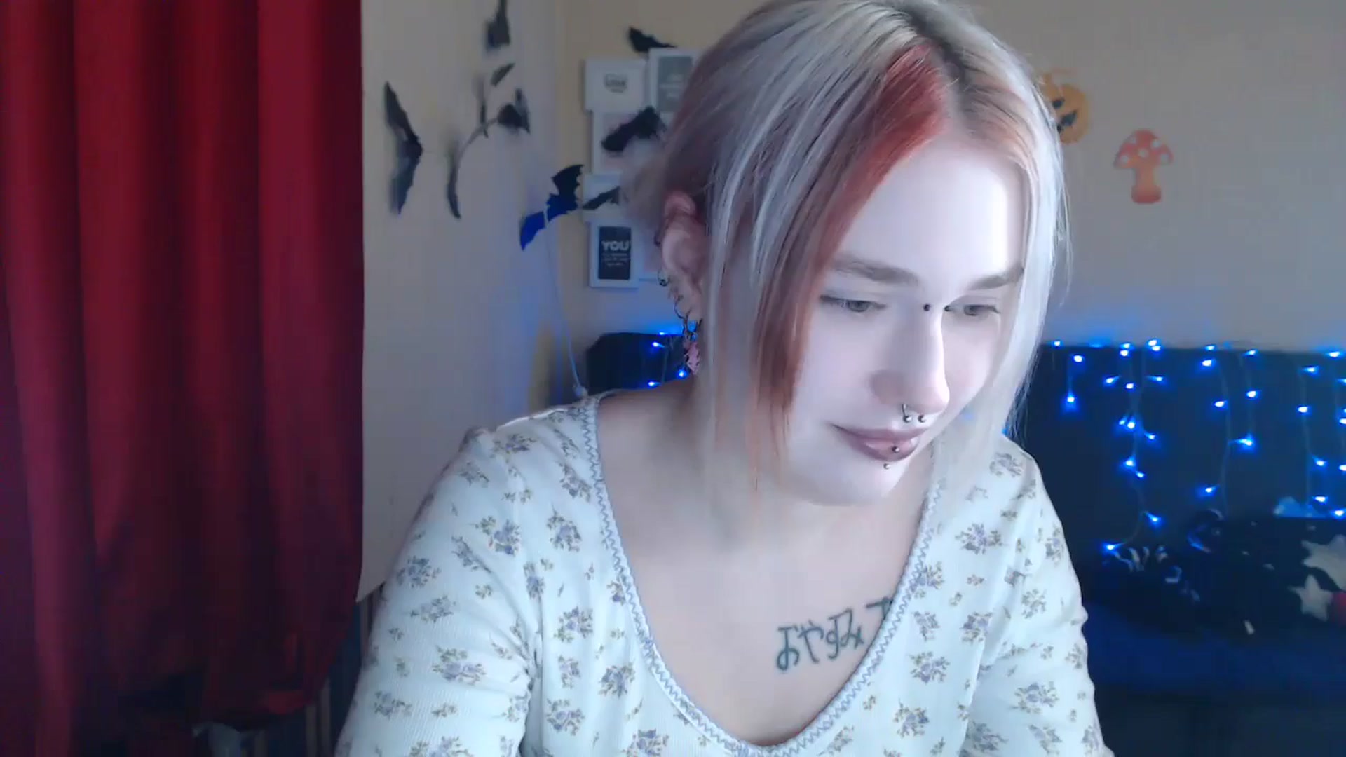 Gallery image thumbnail from Killinna's myfreecams stream on, 11/17/2024, 15:38 image 1 of 20