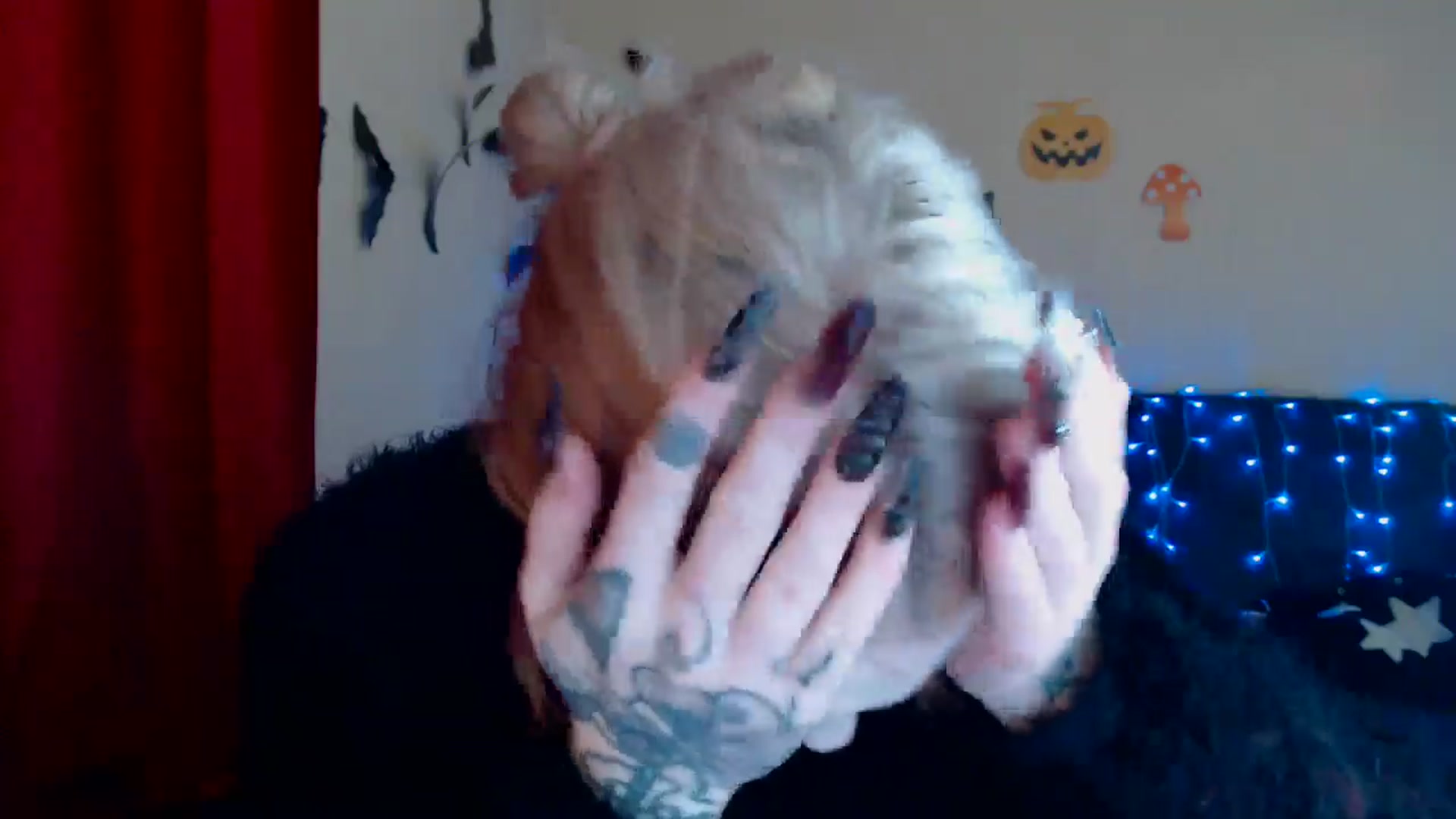 Gallery image thumbnail from Killinna's myfreecams stream on, 11/20/2024, 15:16 image 15 of 20