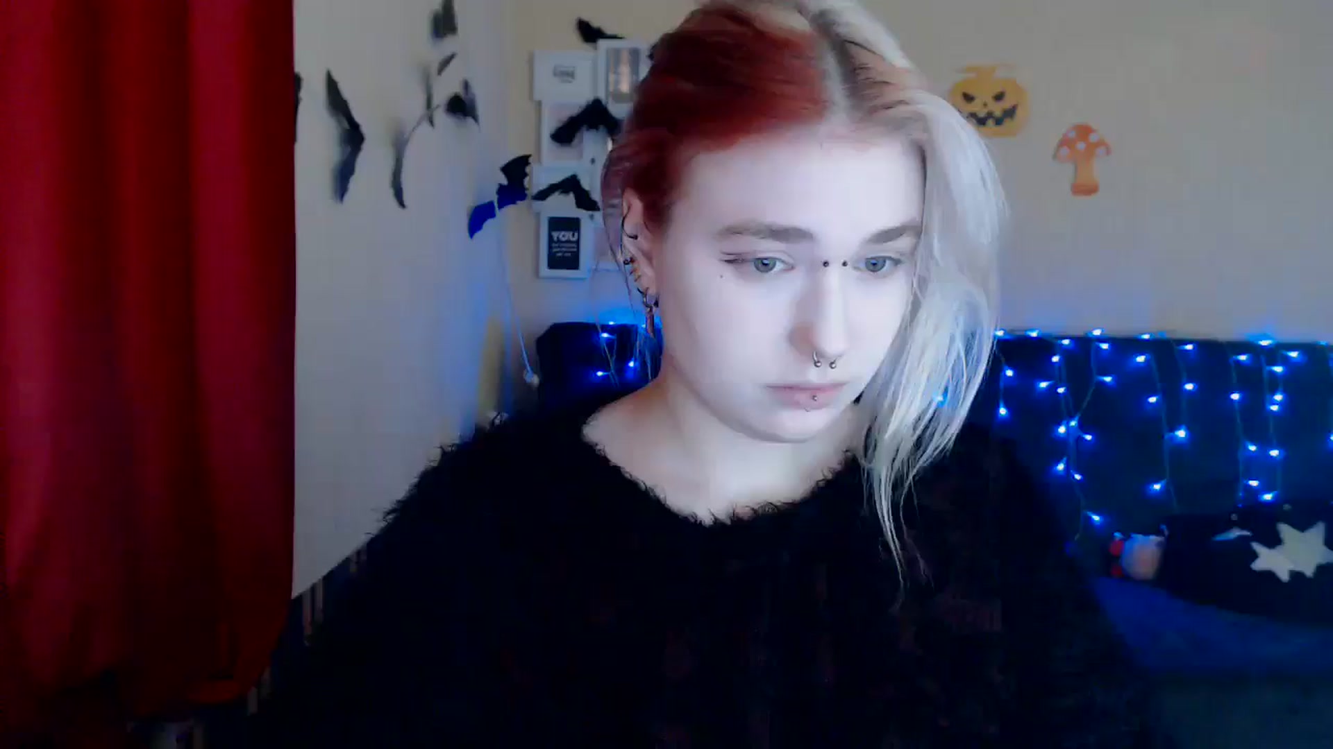 Gallery image thumbnail from Killinna's myfreecams stream on, 11/20/2024, 16:35 image 14 of 20