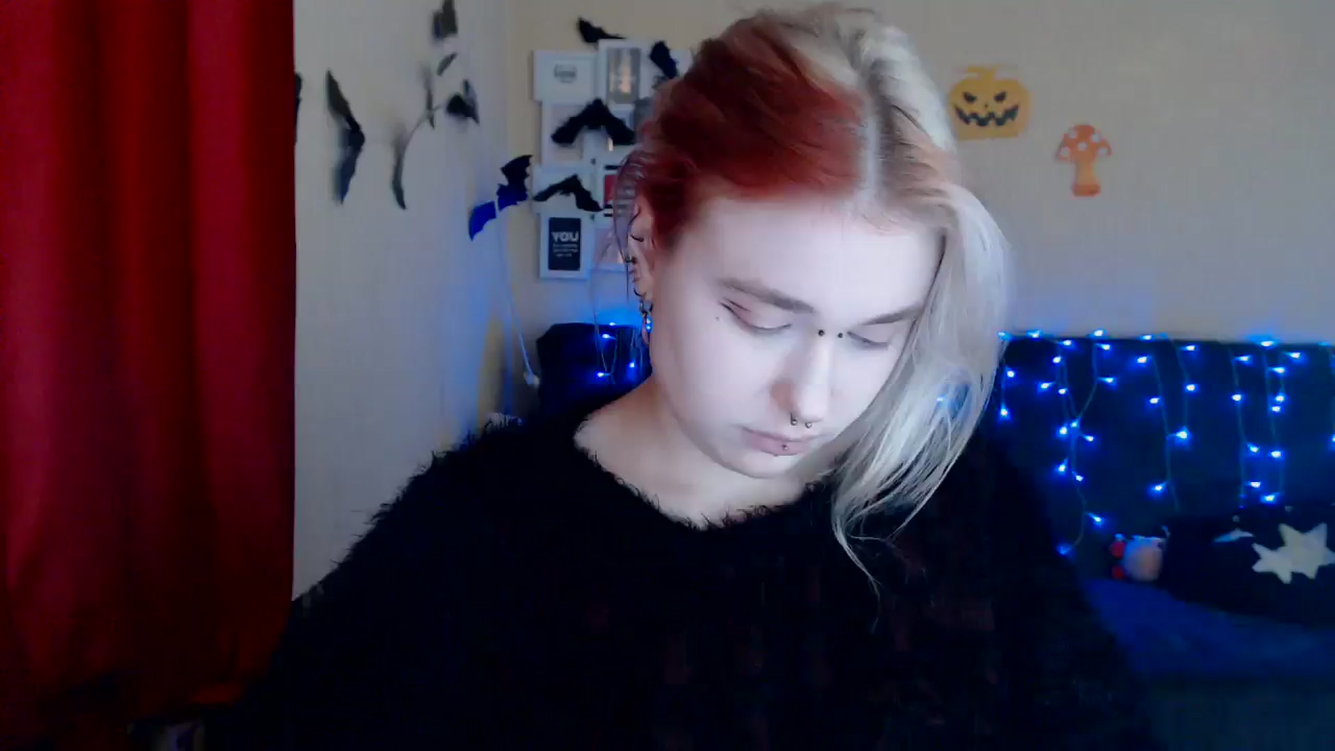 Gallery image thumbnail from Killinna's myfreecams stream on, 11/20/2024, 16:35 image 15 of 20
