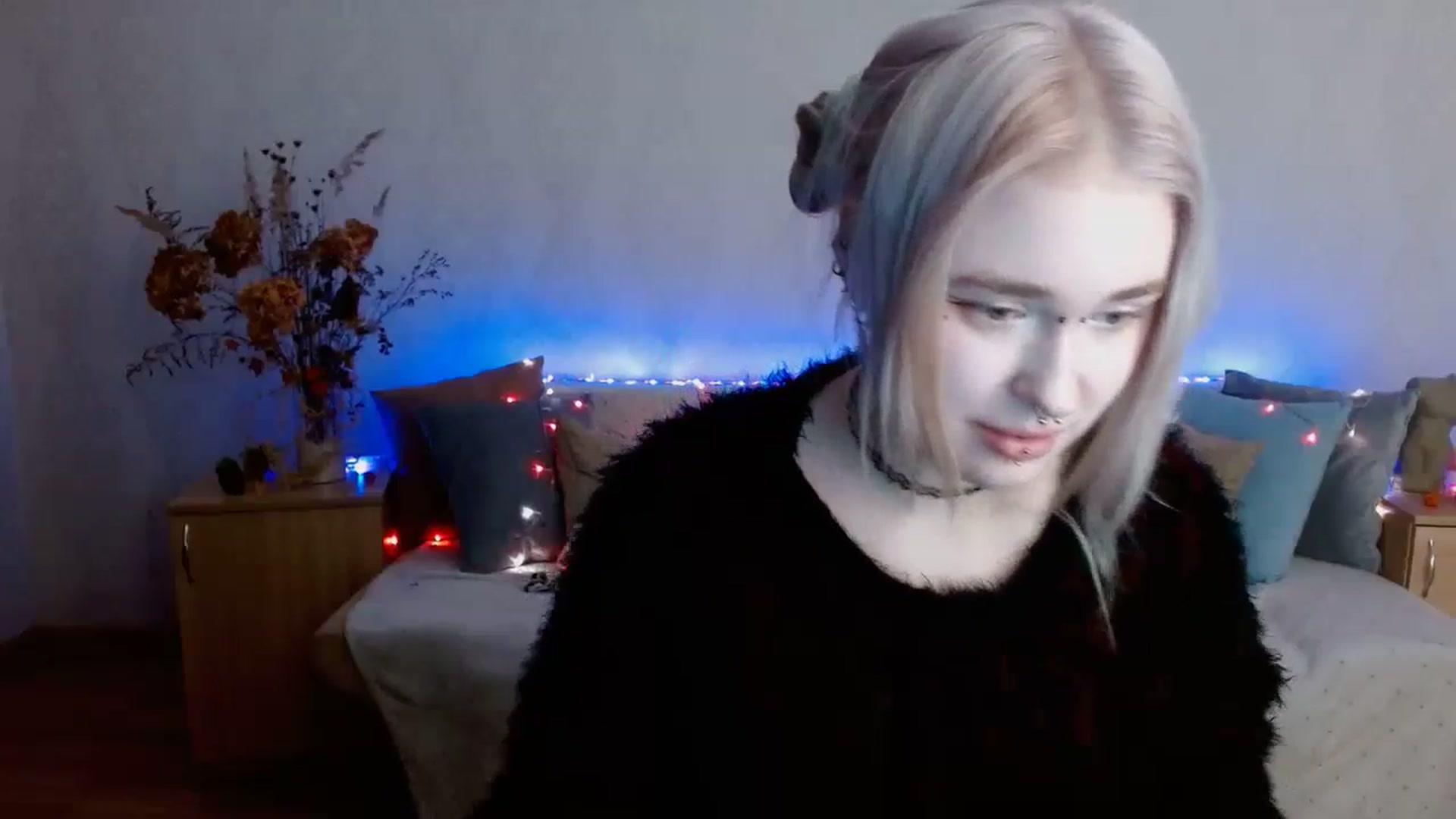 Gallery image thumbnail from Killinna's myfreecams stream on, 11/24/2024, 16:06 image 9 of 20