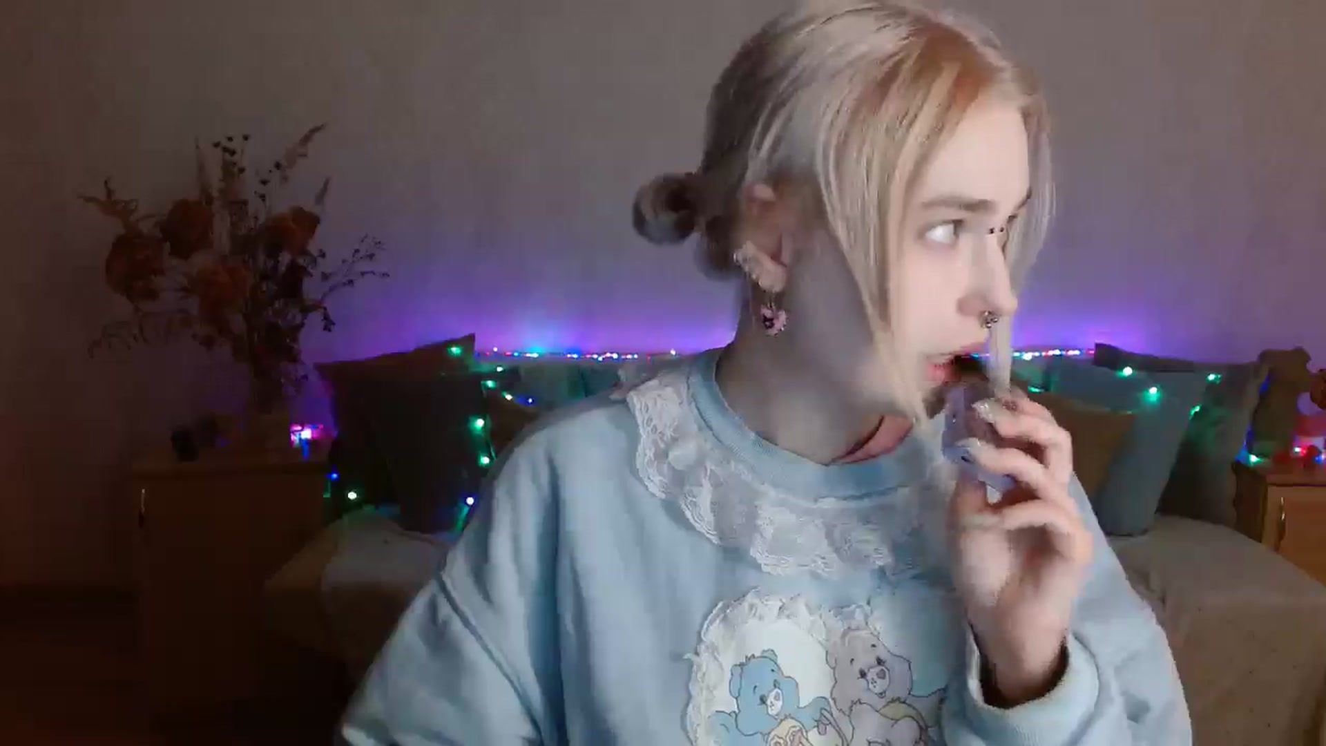 Gallery image thumbnail from Killinna's myfreecams stream on, 11/28/2024, 18:12 image 10 of 20