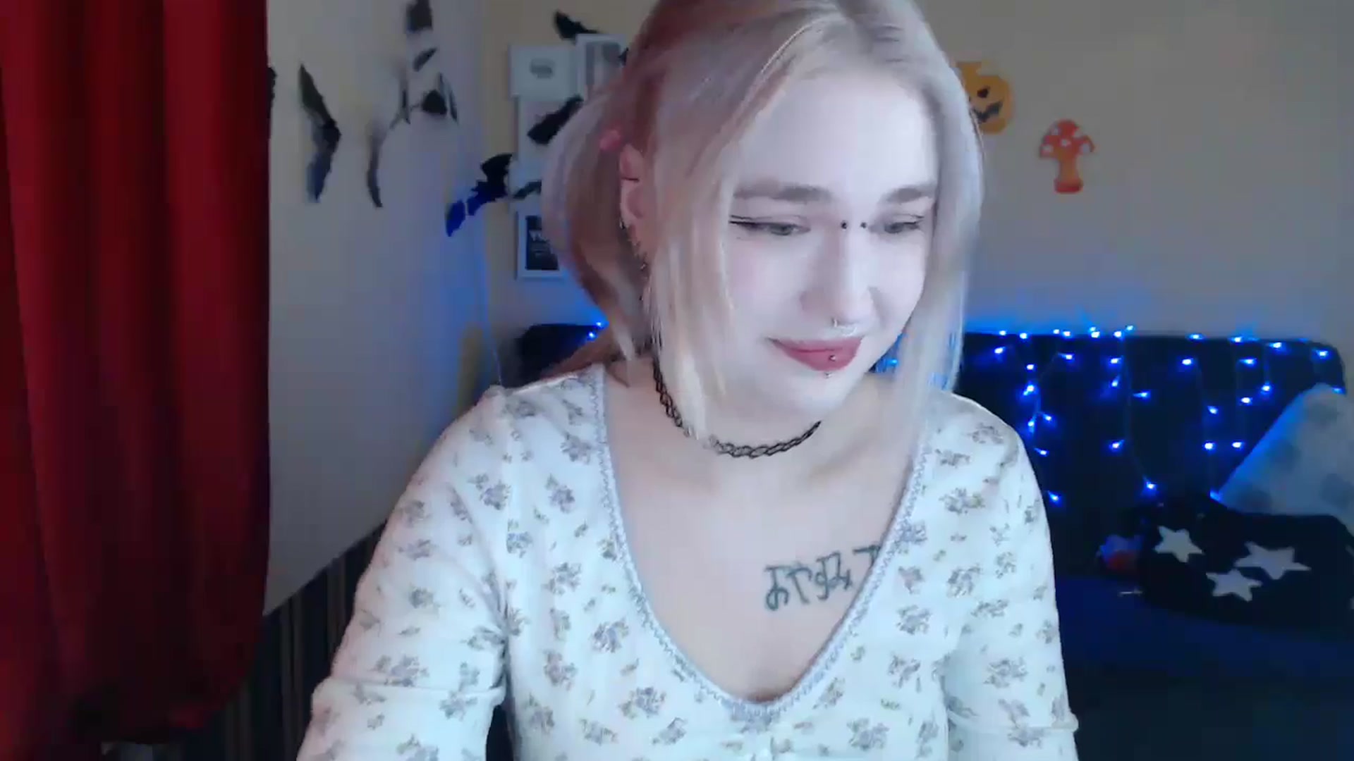 Gallery image thumbnail from Killinna's myfreecams stream on, 11/30/2024, 13:25 image 5 of 20