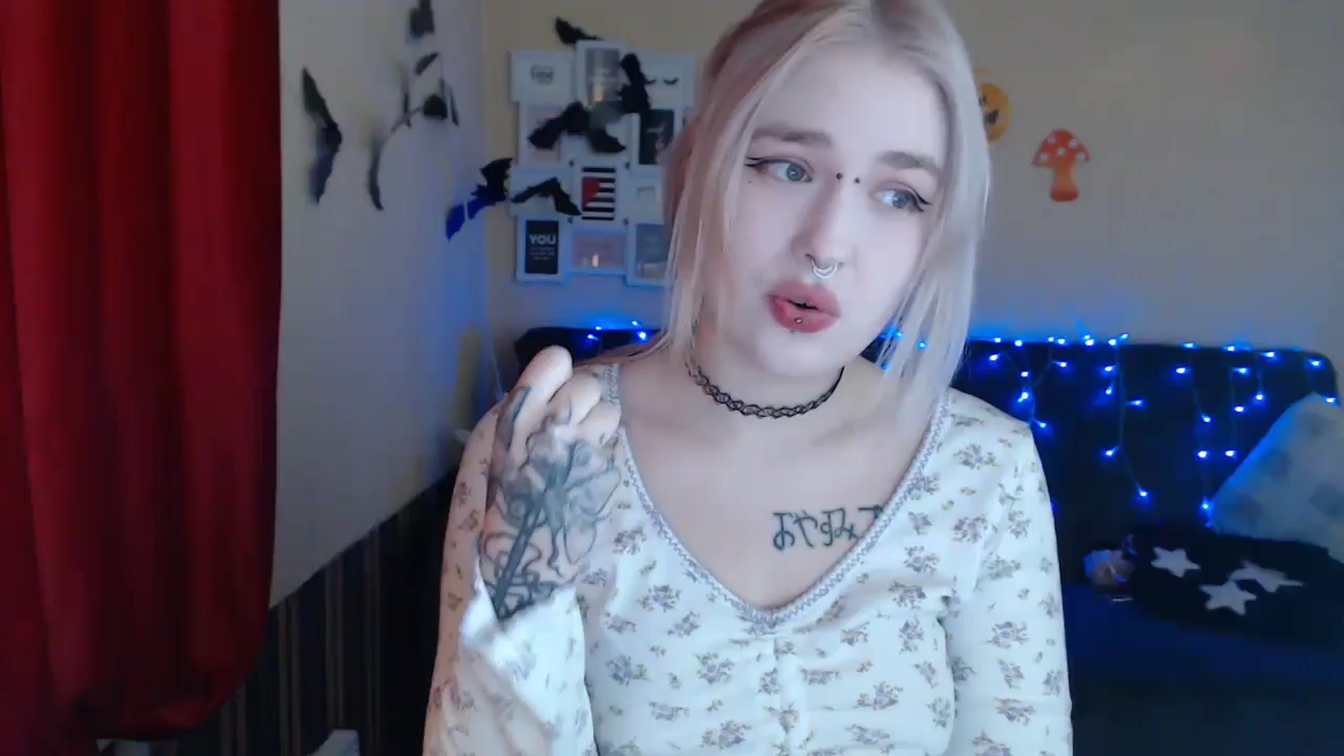 Gallery image thumbnail from Killinna's myfreecams stream on, 11/30/2024, 13:25 image 15 of 20