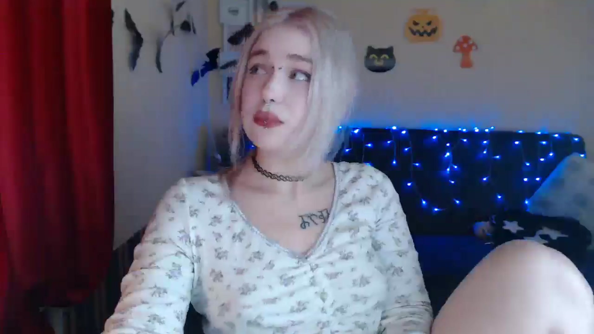 Gallery image thumbnail from Killinna's myfreecams stream on, 11/30/2024, 15:49 image 16 of 20