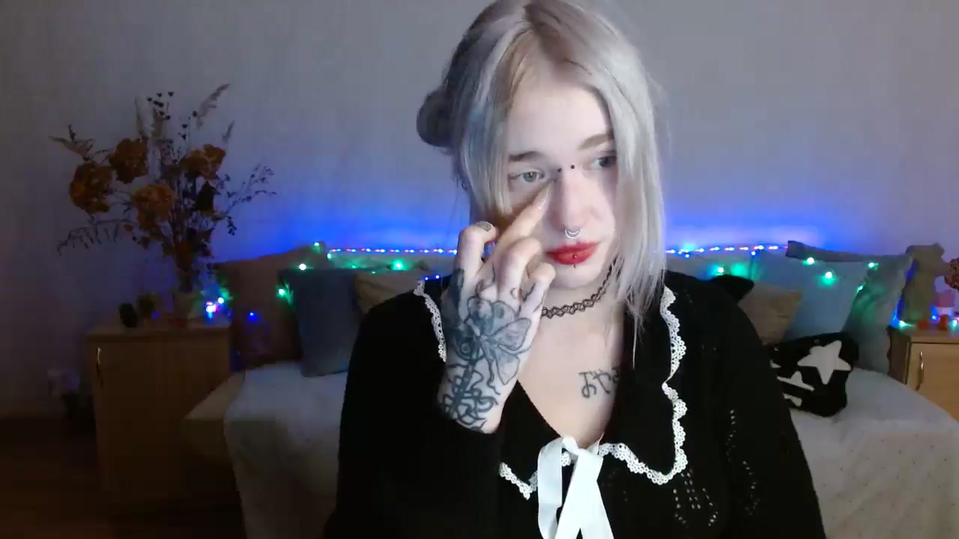 Gallery image thumbnail from Killinna's myfreecams stream on, 12/01/2024, 18:23 image 8 of 20