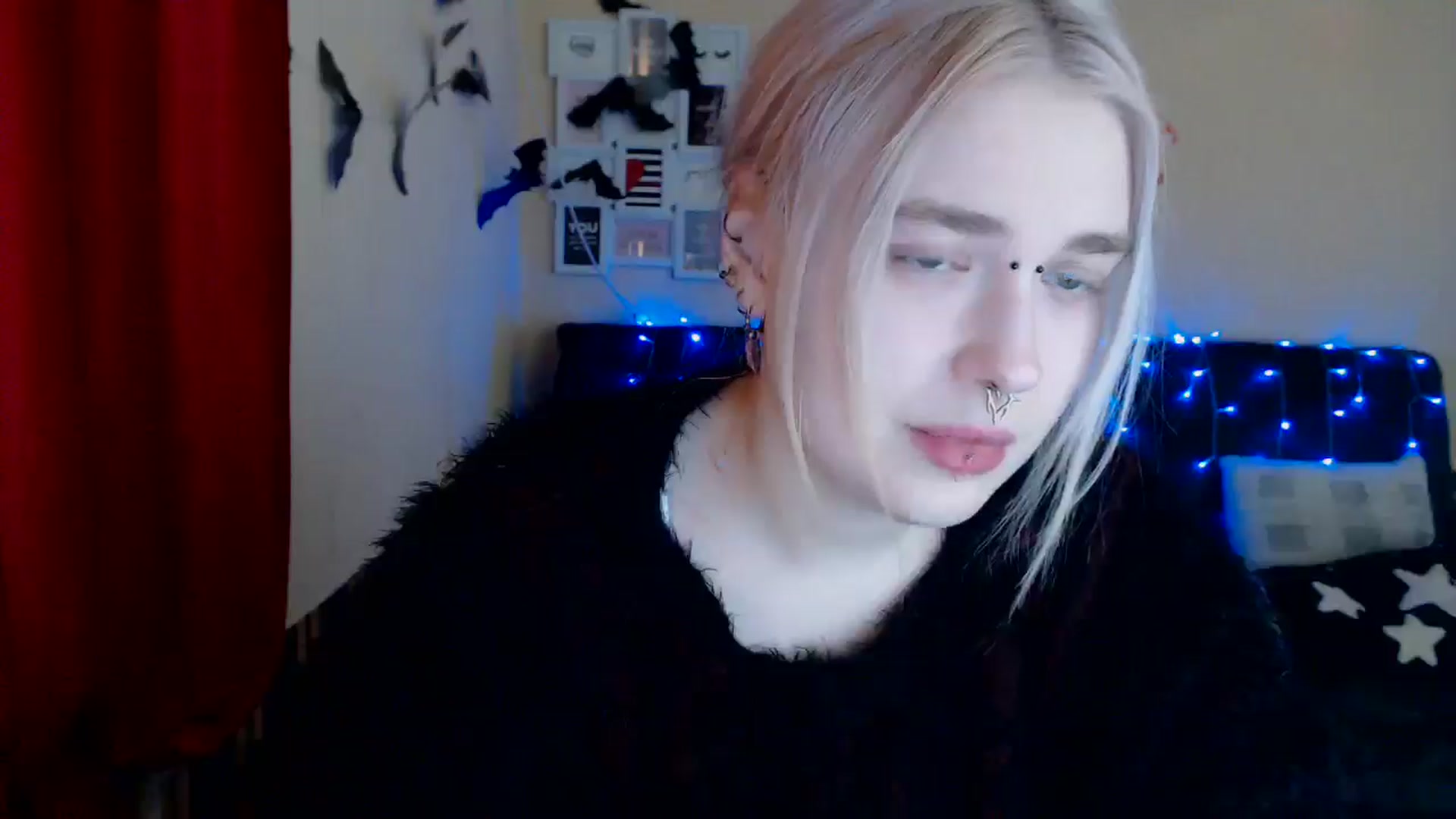 Gallery image thumbnail from Killinna's myfreecams stream on, 12/07/2024, 16:01 image 6 of 20