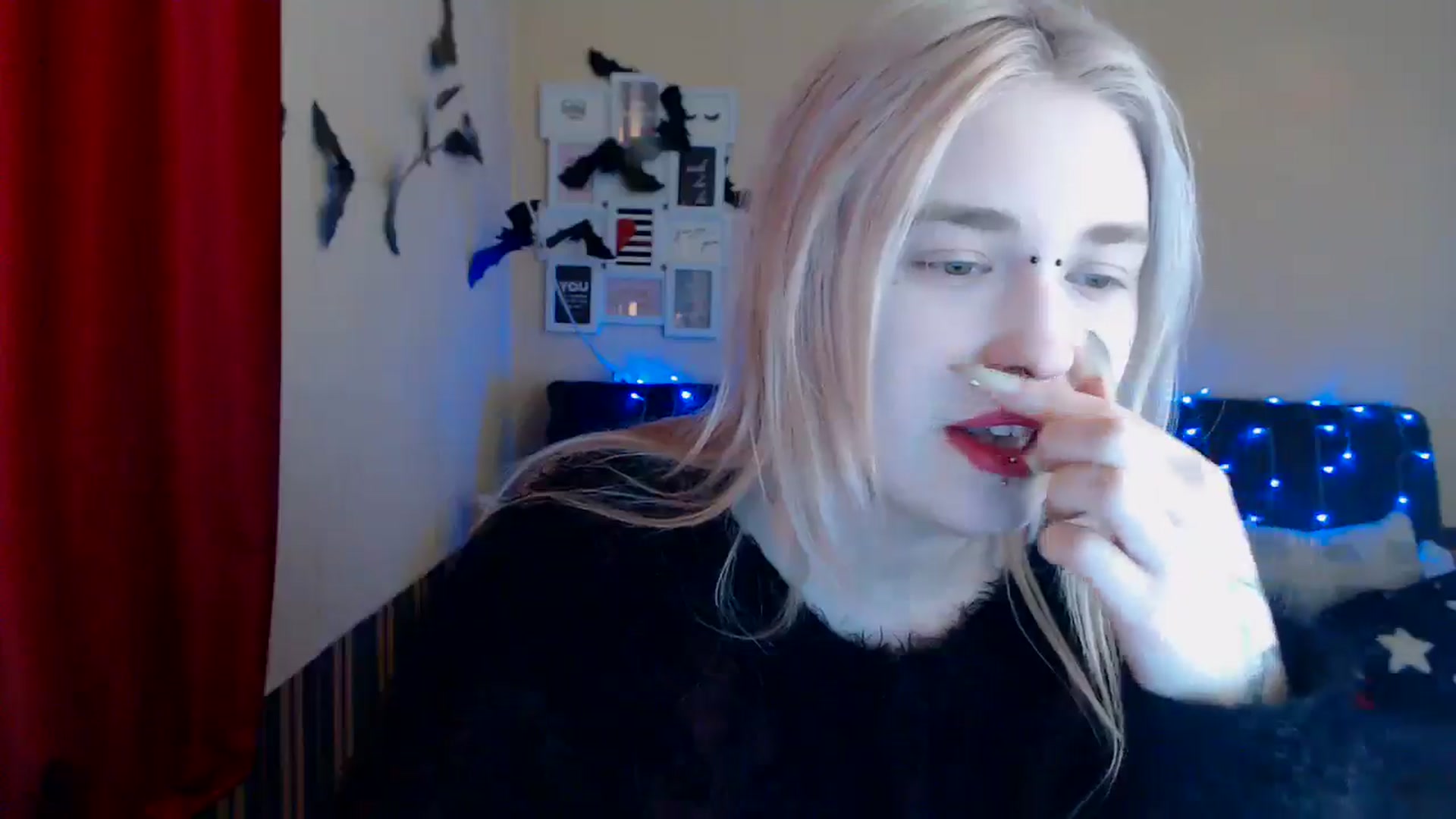 Gallery image thumbnail from Killinna's myfreecams stream on, 12/08/2024, 17:00 image 10 of 20