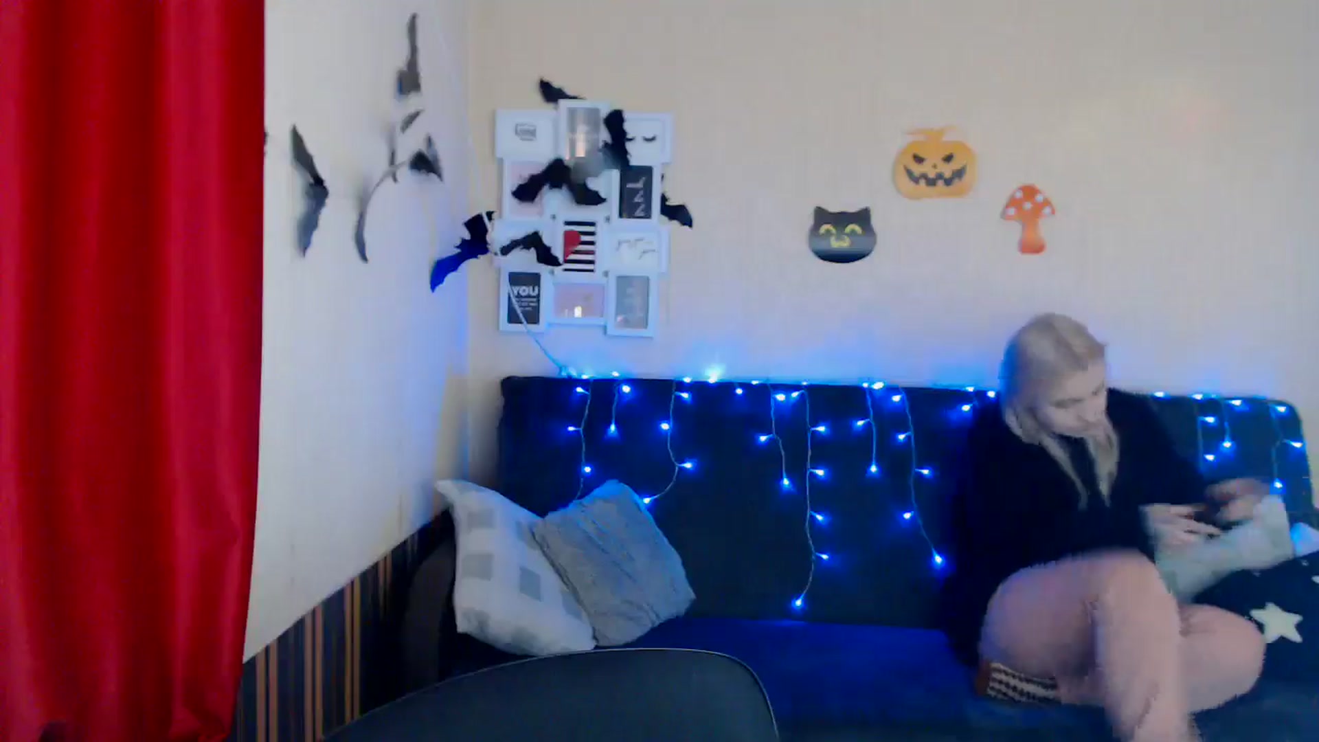 Gallery image thumbnail from Killinna's myfreecams stream on, 12/08/2024, 17:00 image 2 of 20