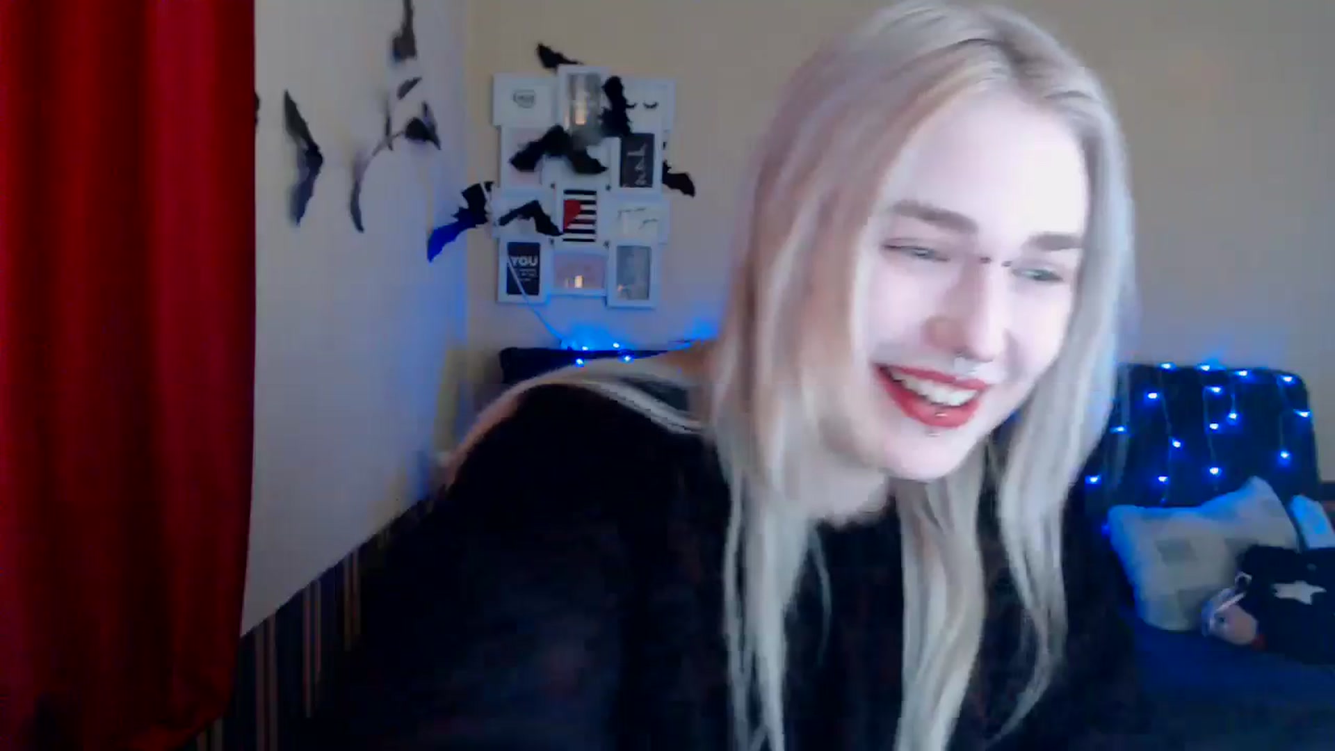 Gallery image thumbnail from Killinna's myfreecams stream on, 12/08/2024, 17:00 image 12 of 20