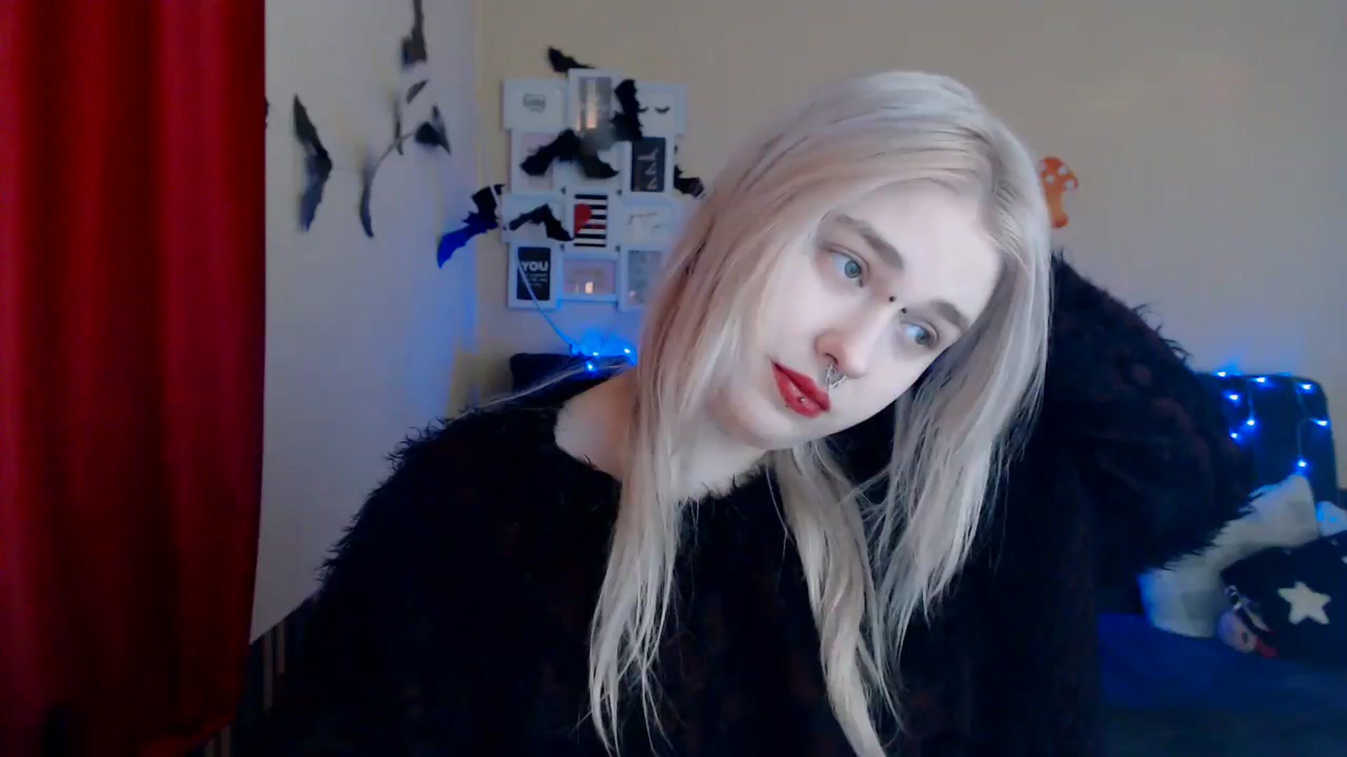 Gallery image thumbnail from Killinna's myfreecams stream on, 12/08/2024, 17:00 image 6 of 20