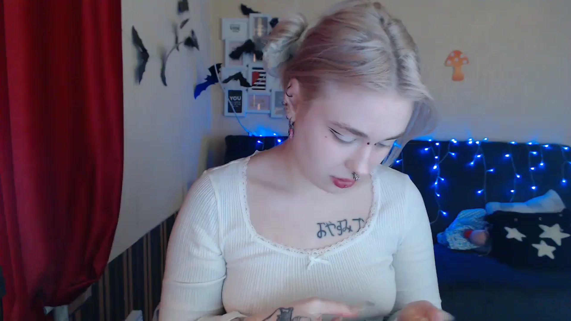 Gallery image thumbnail from Killinna's myfreecams stream on, 12/11/2024, 15:22 image 12 of 20