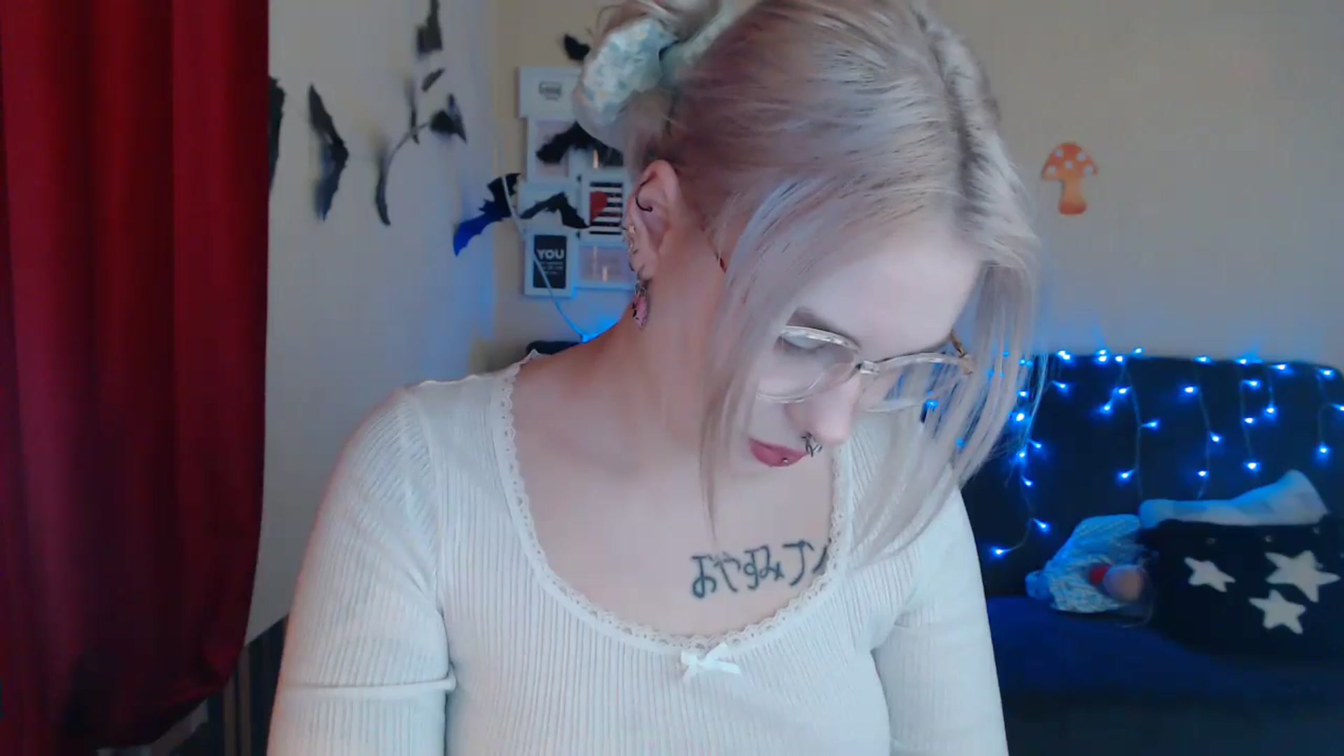Gallery image thumbnail from Killinna's myfreecams stream on, 12/11/2024, 15:22 image 2 of 20