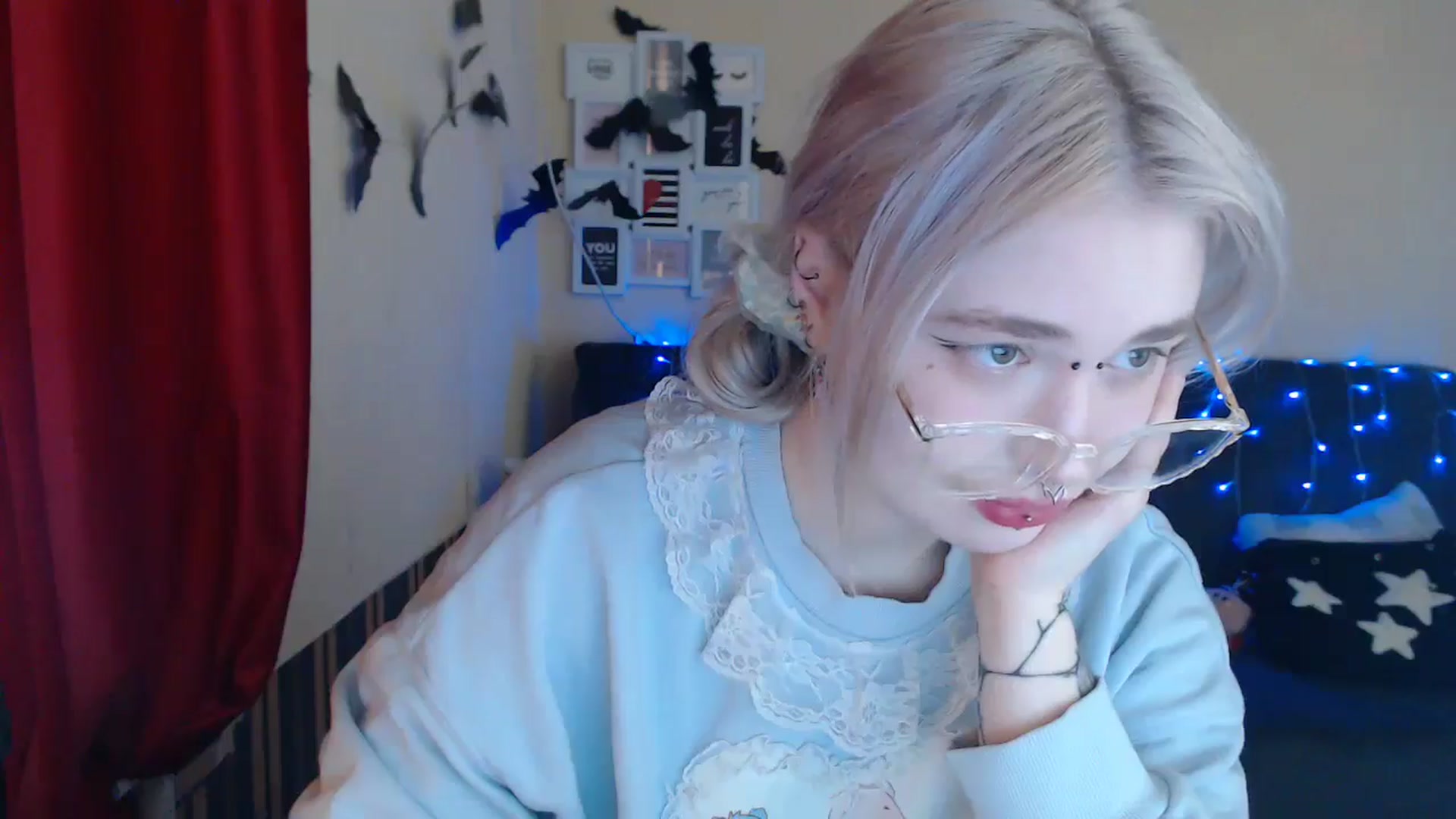 Gallery image thumbnail from Killinna's myfreecams stream on, 12/11/2024, 15:22 image 17 of 20
